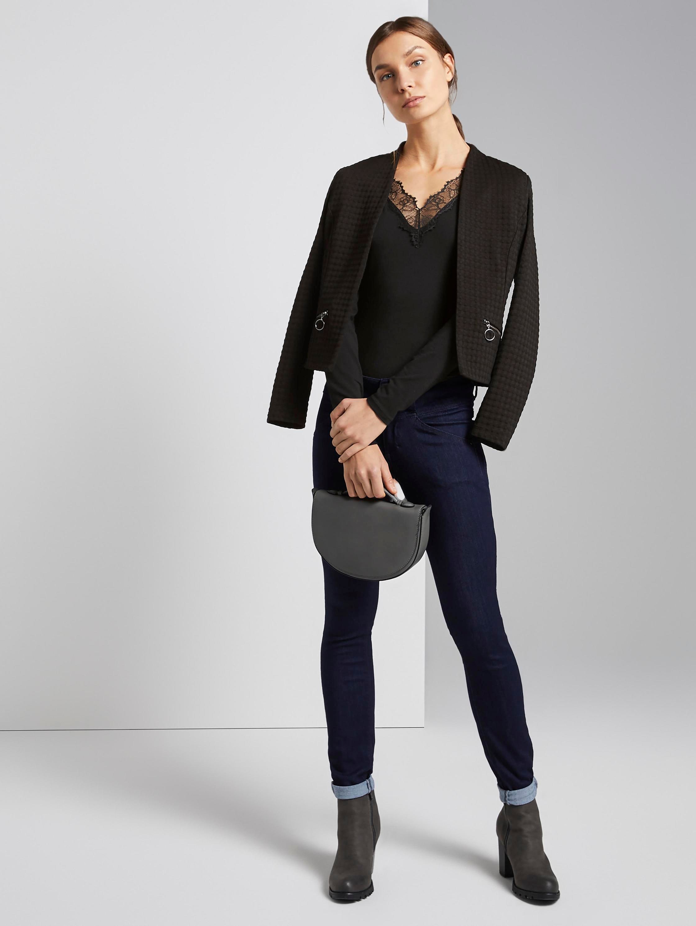 Tee shirt manches longues avec détail en dentelle - Deep Black - Vue de face du modèle