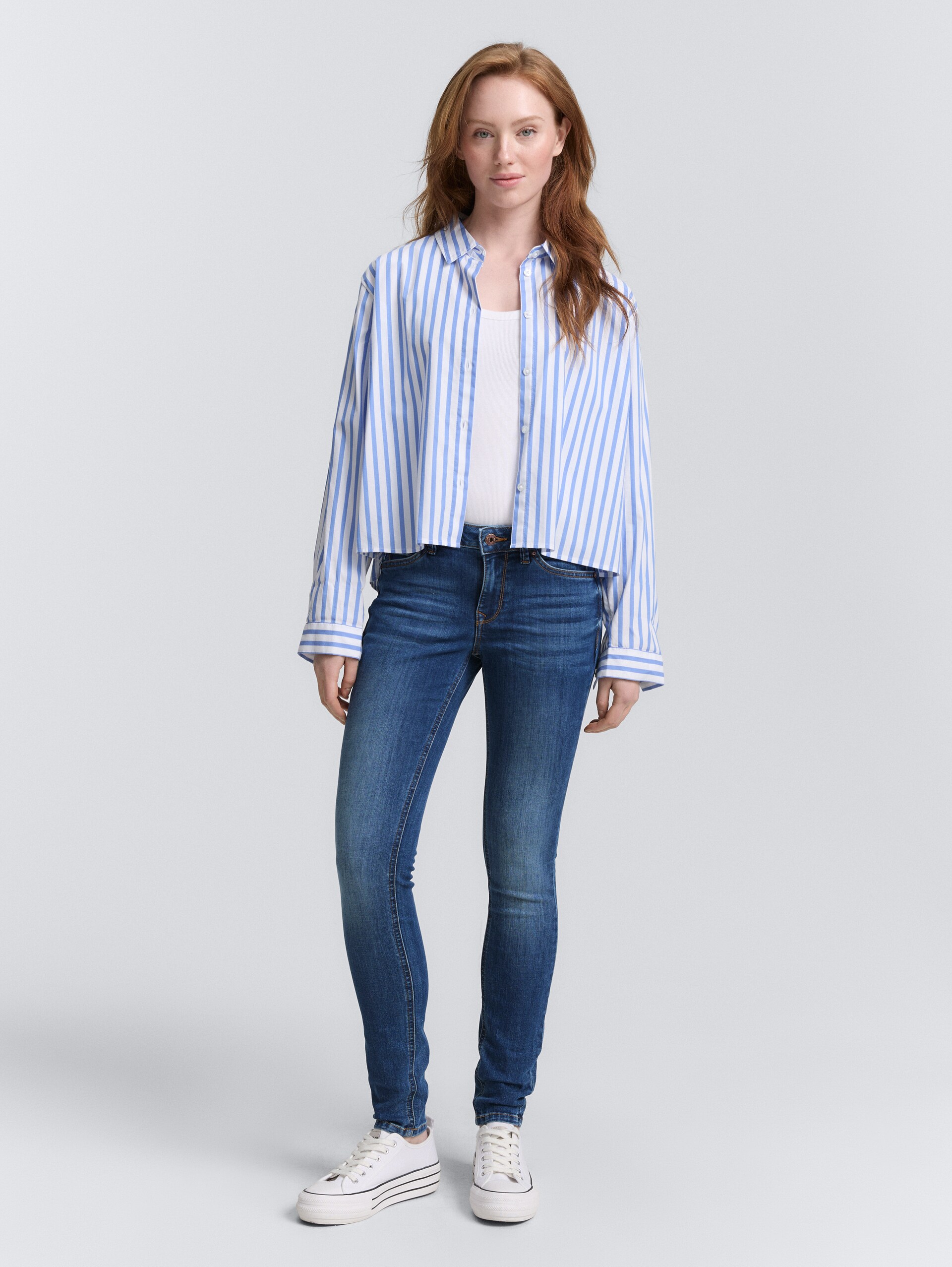 TTJONA EXTRA SKINNY jeans - Clean Mid Stone Blue Denim - Model vooraanzicht