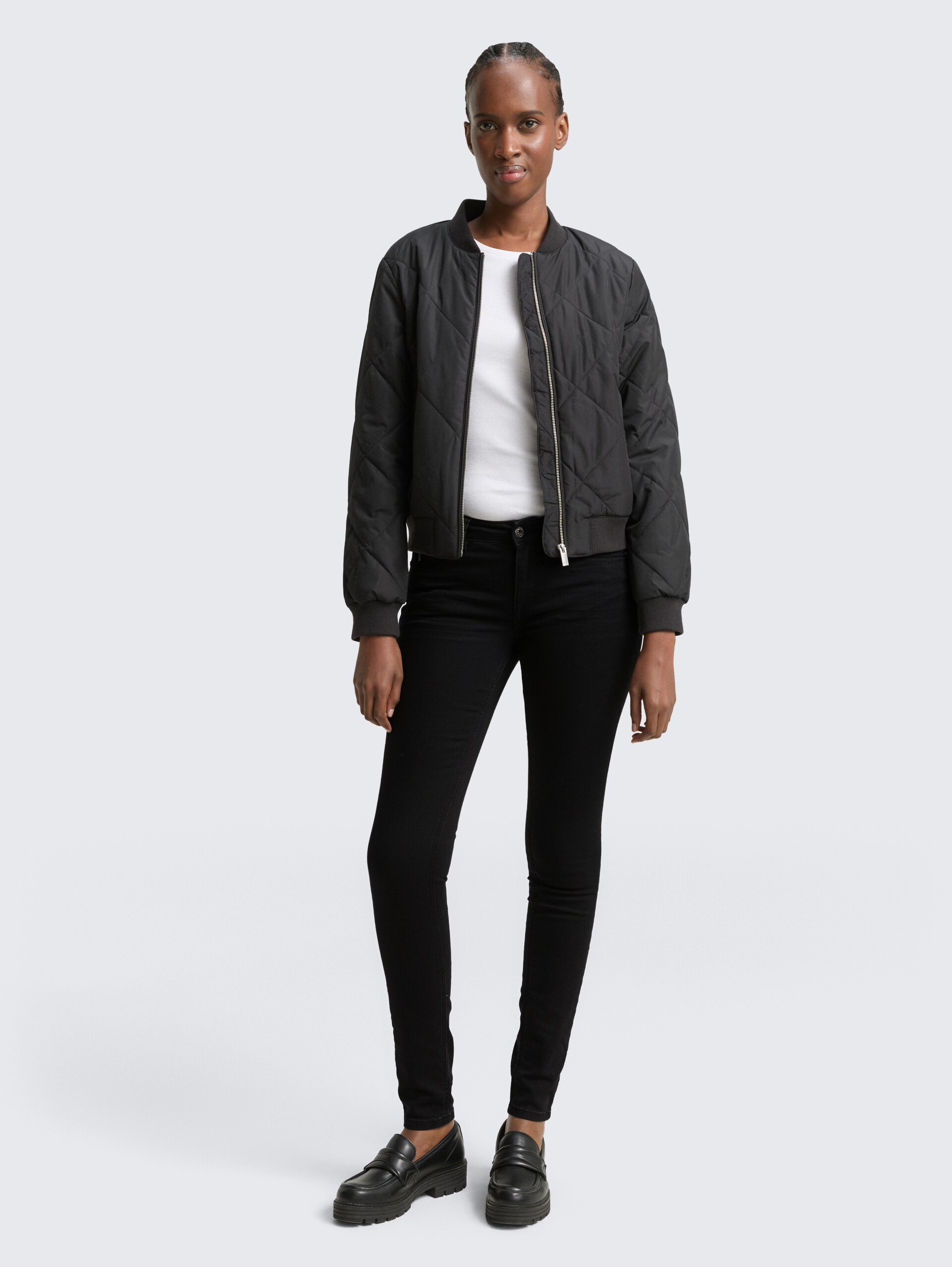 TTJONA EXTRA SKINNY Jeans - clean dark stone black denim - Model-Vorderansicht