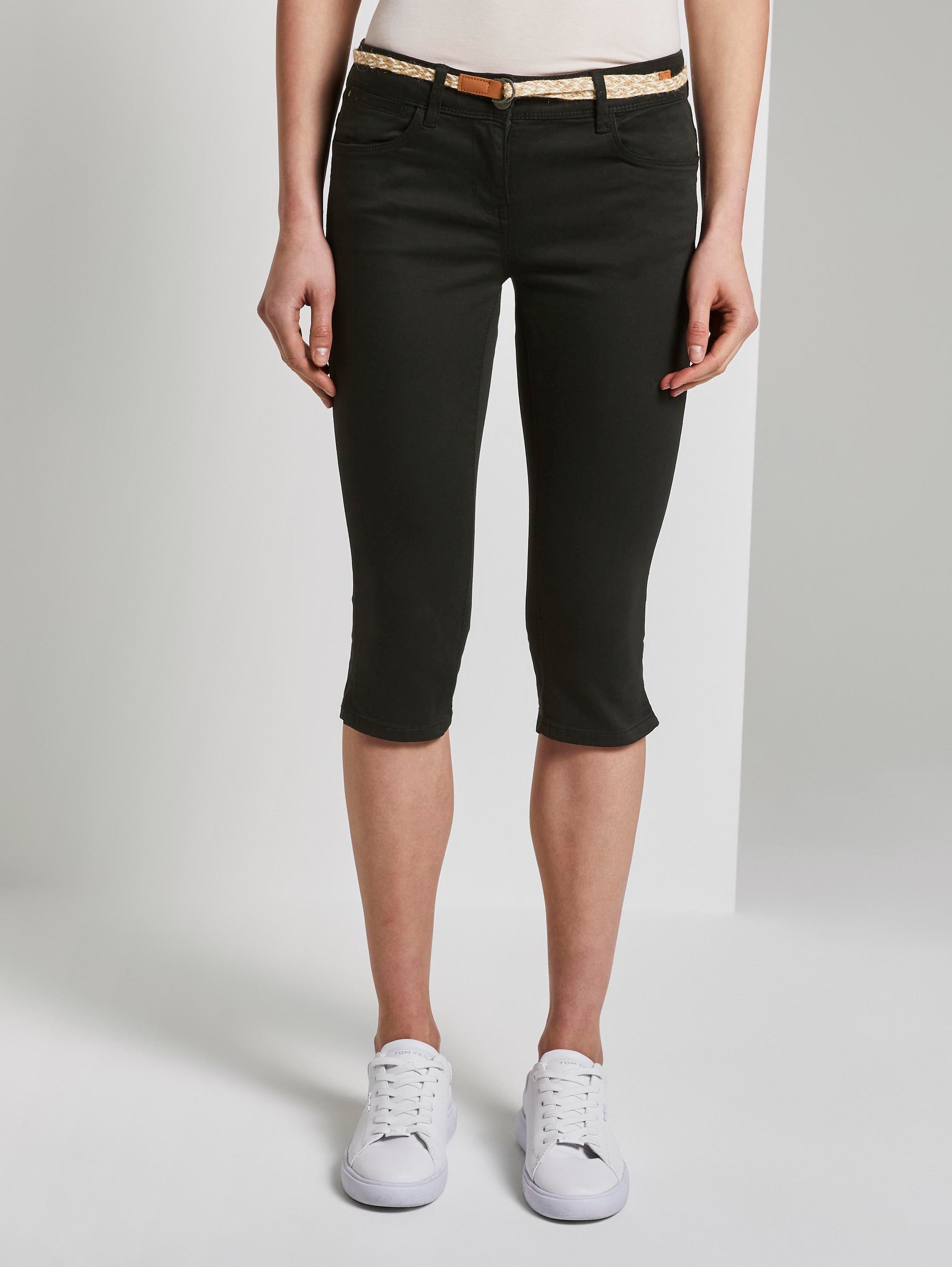 Alexa slim lyocell-blend capri trousers - deep black - Model front view