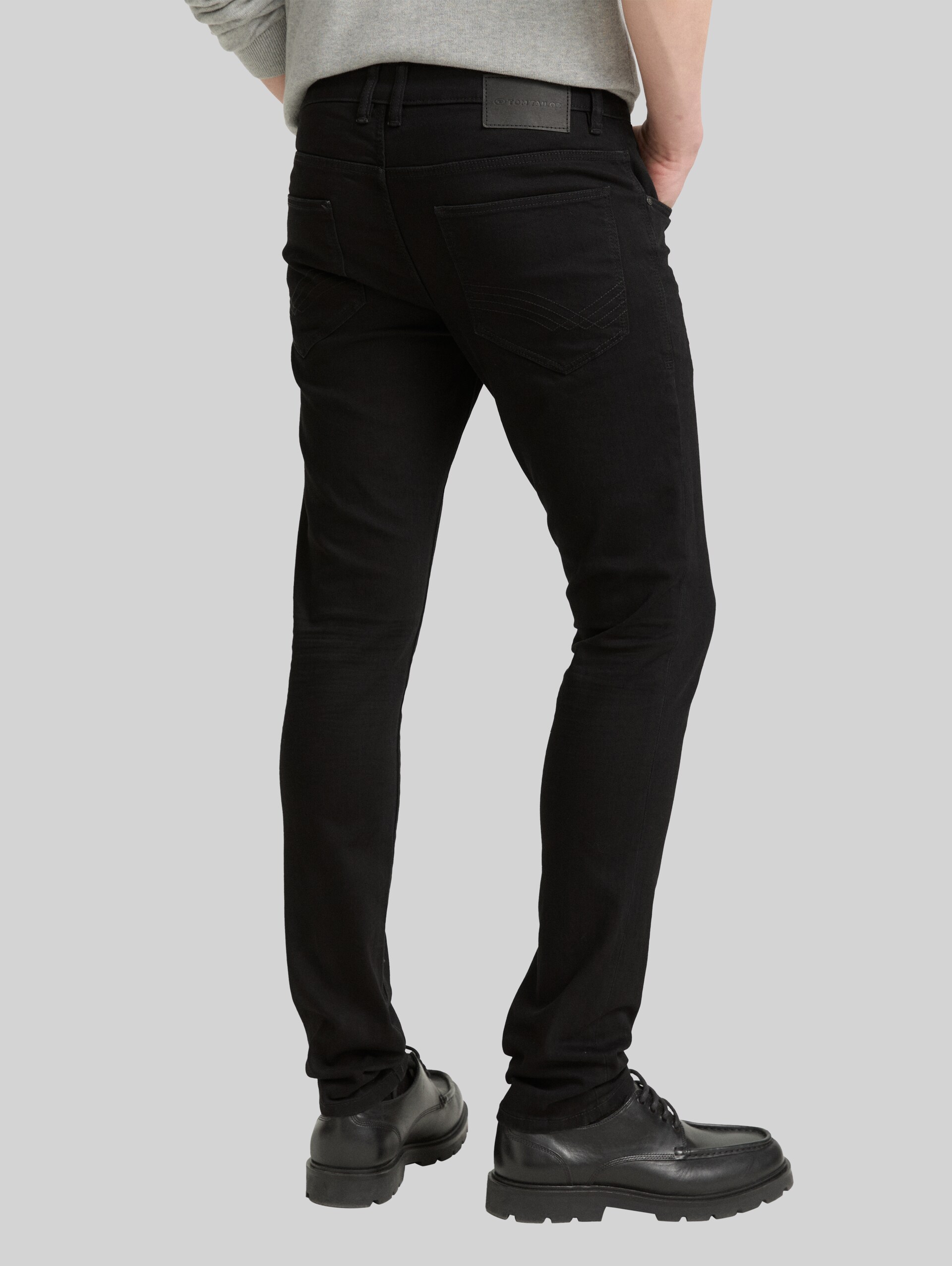 TTTROY SLIM Jeans - black black denim - Auschnitt Model-Rückansicht