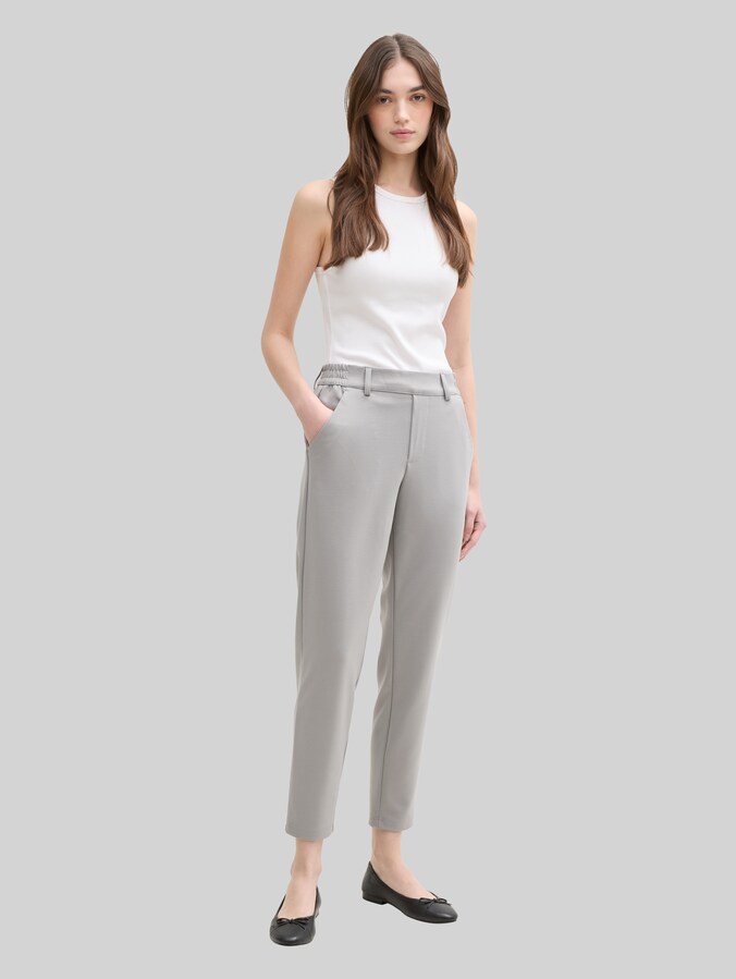 Pantalon coupe décontractée avec taille élastiquée par Denim Female, grey fog