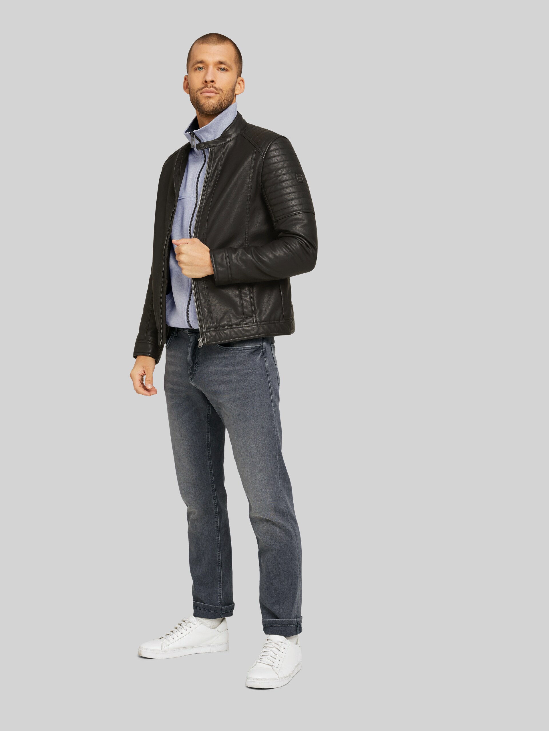 Sweatjack met opstaande kraag - Light Stone Grey Melange - Model vooraanzicht