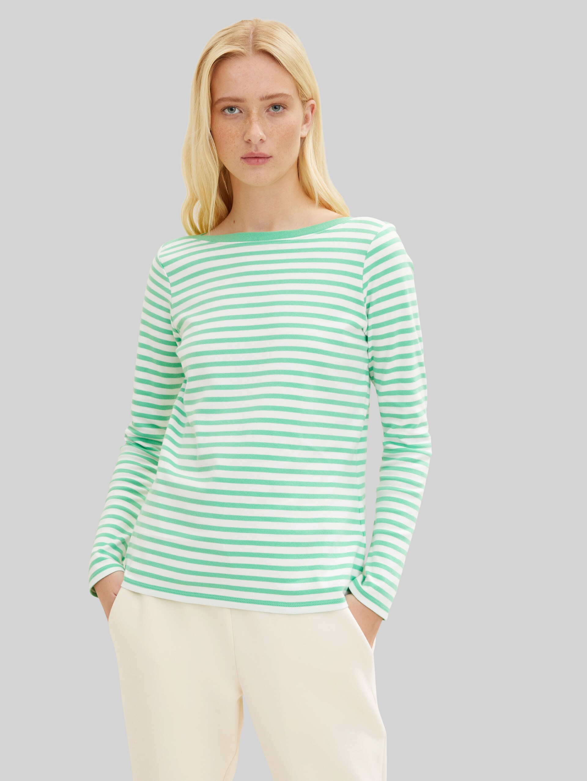 Shirt met lange mouwen en streepmotief - white green stripe - Nek model vooraanzicht