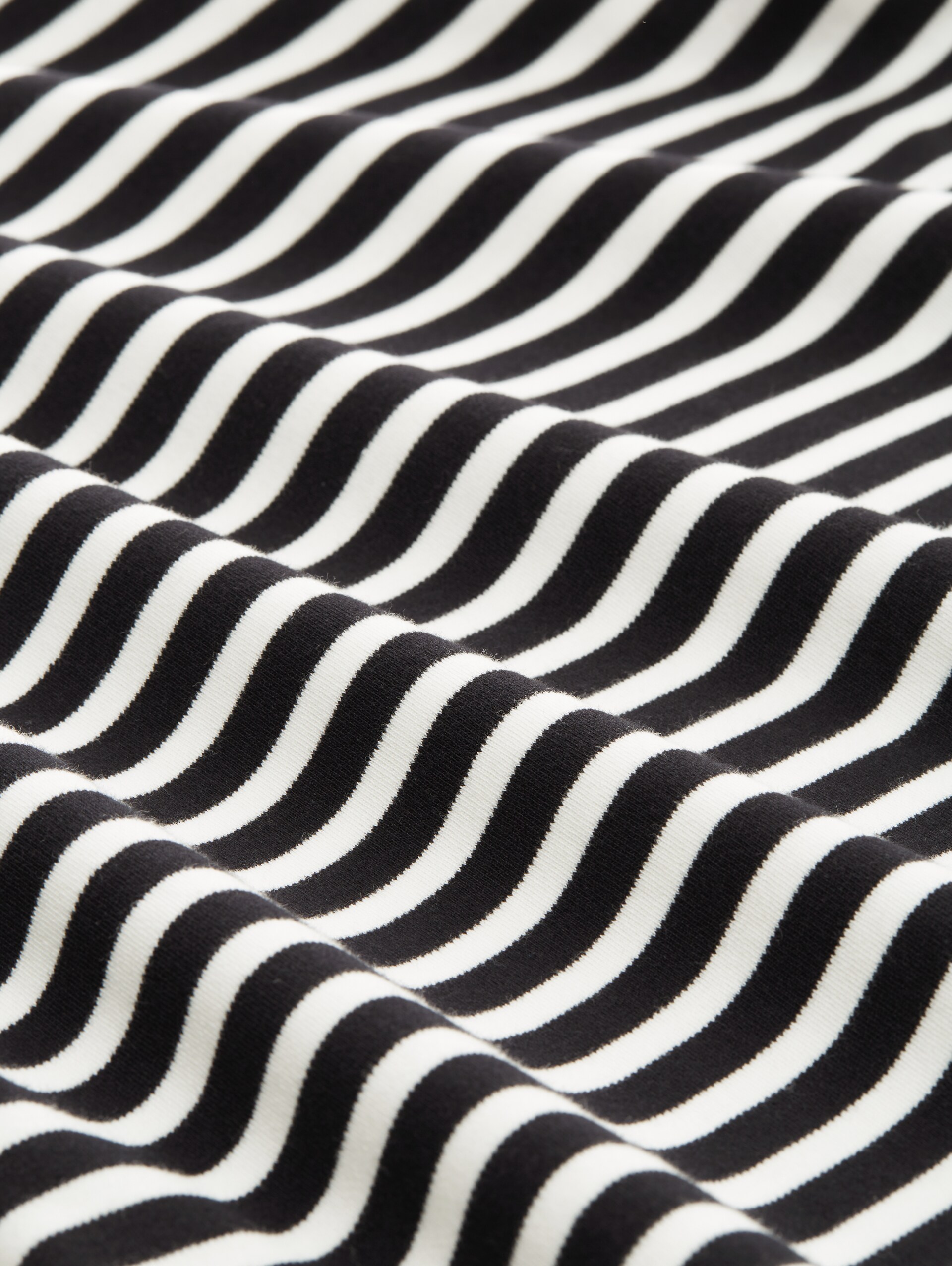 T-shirt à manches longues à rayures - black white stripe - Vue de la matière