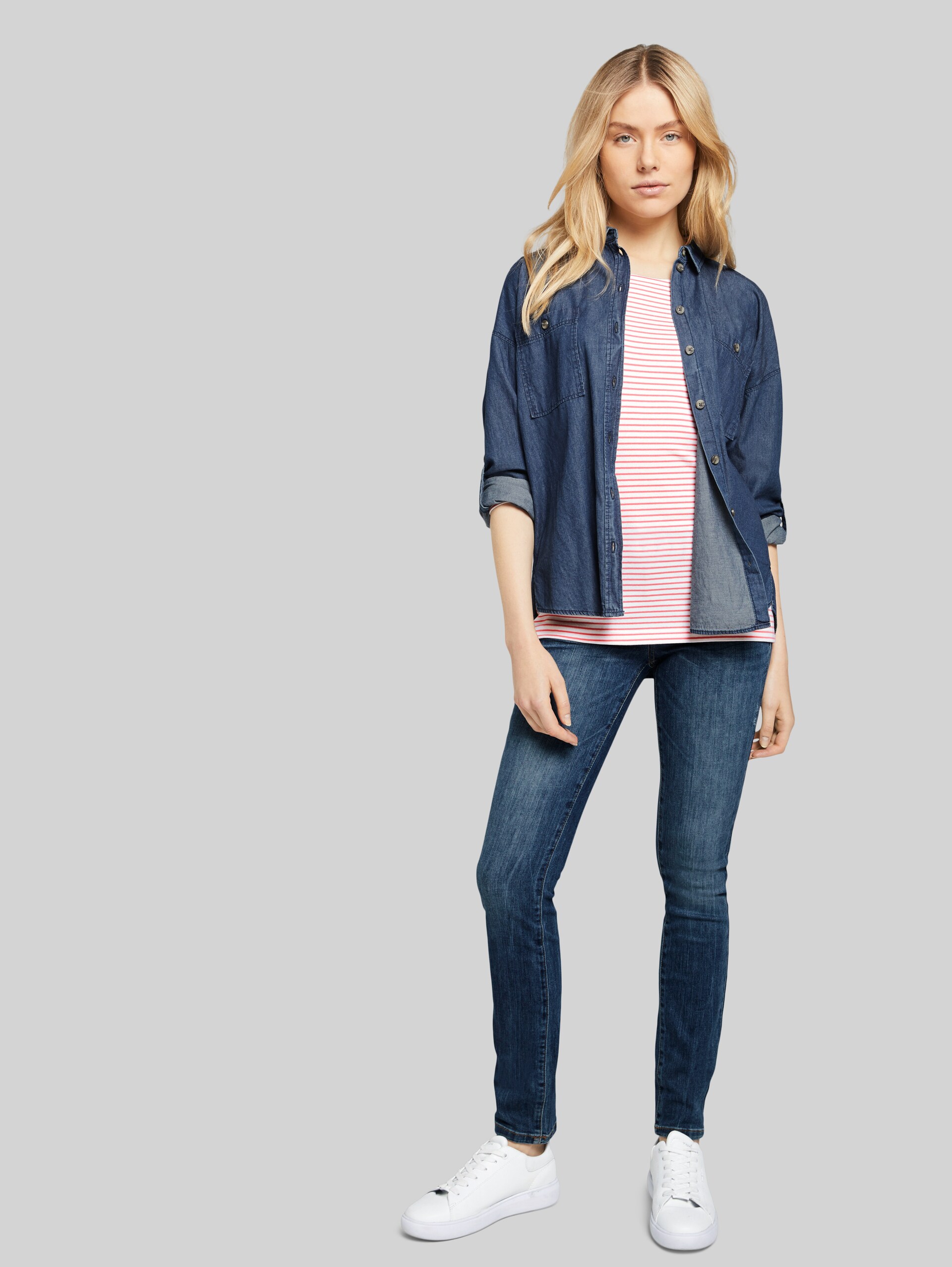 Striped shirt with small embroidery - white peach small stripe - Model front view