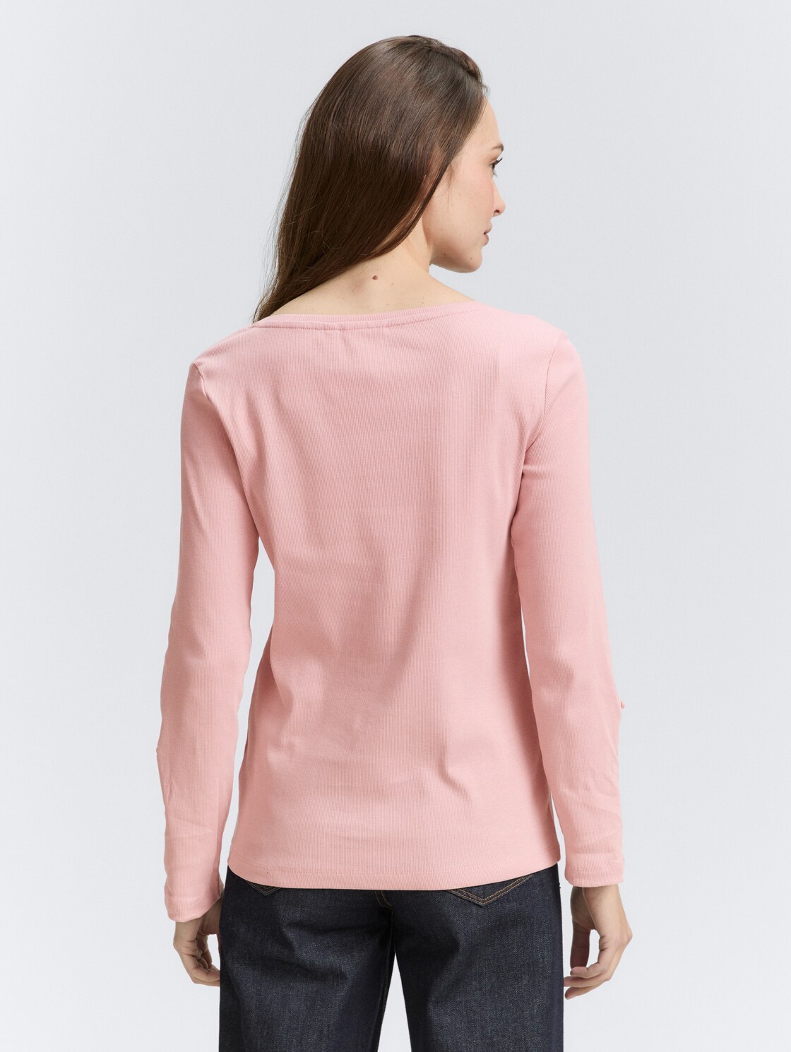 Langarmshirt mit Turn-Up-Funktion - Morning Pink - Auschnitt Model-Rückansicht