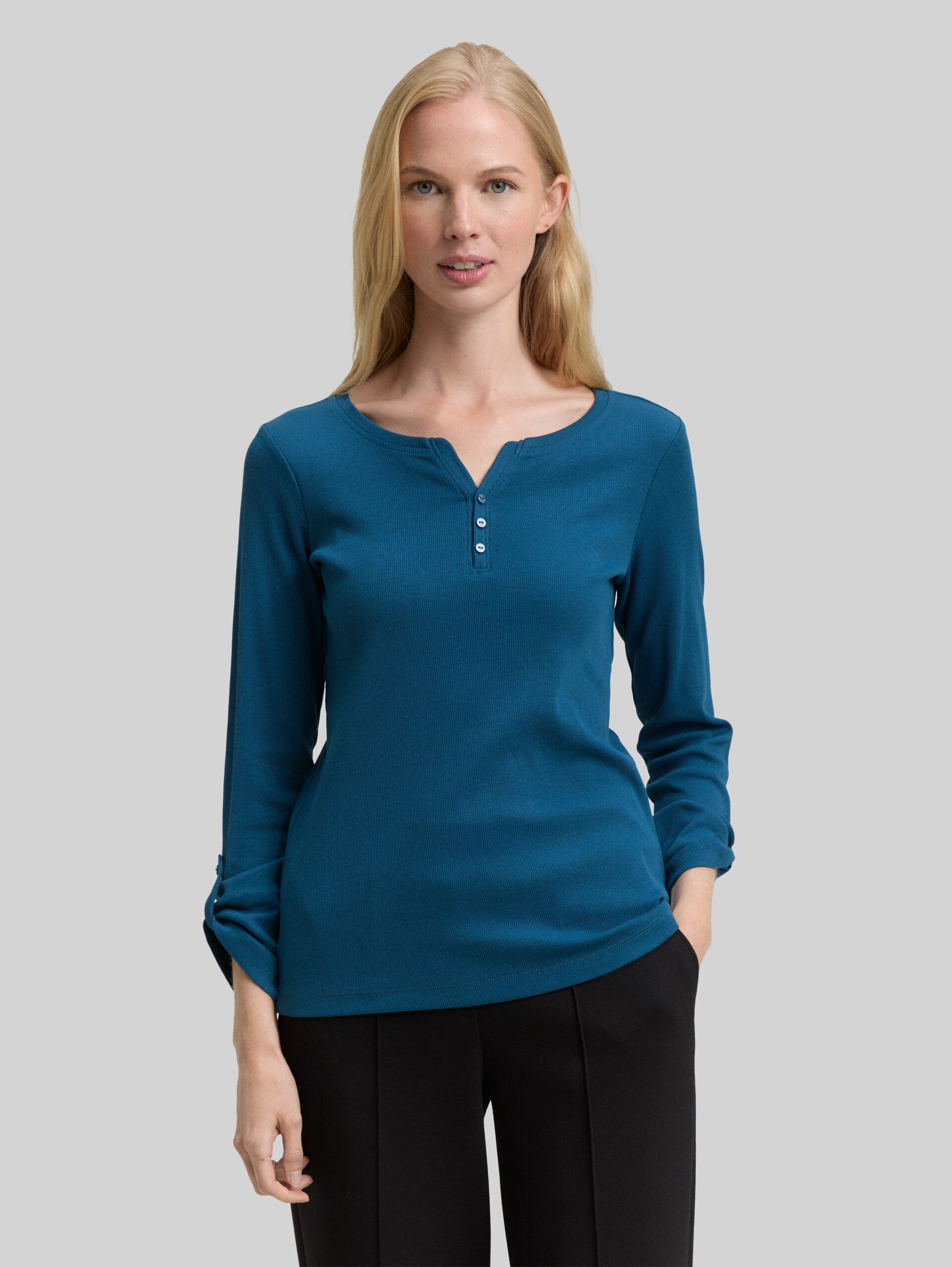 Langarmshirt mit Turn-Up-Funktion - Dark Petrol - Ausschnitt Model-Vorderansicht