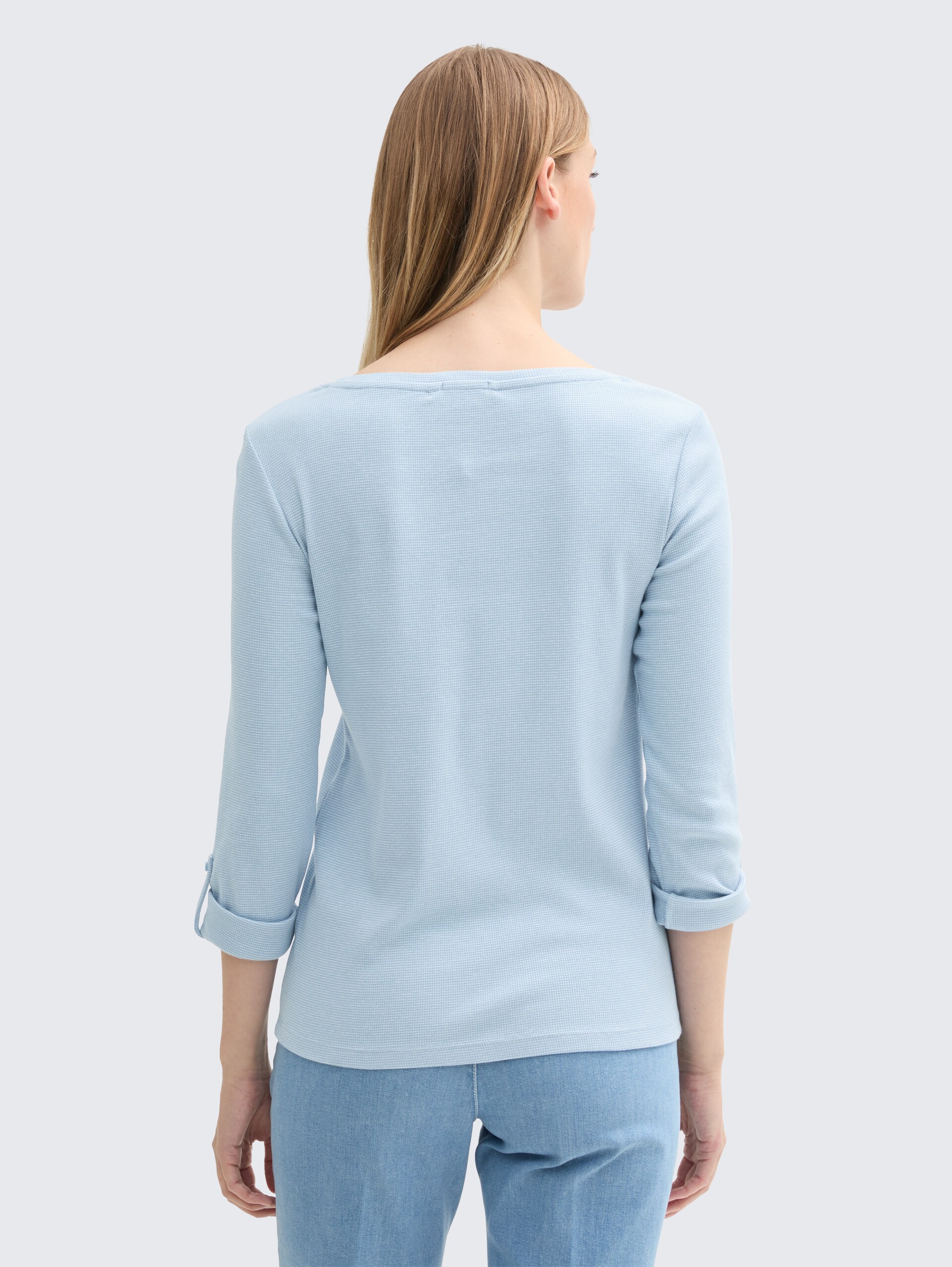 Langarmshirt mit Turn-Up-Funktion - light fjord blue white stripe - Auschnitt Model-Rückansicht