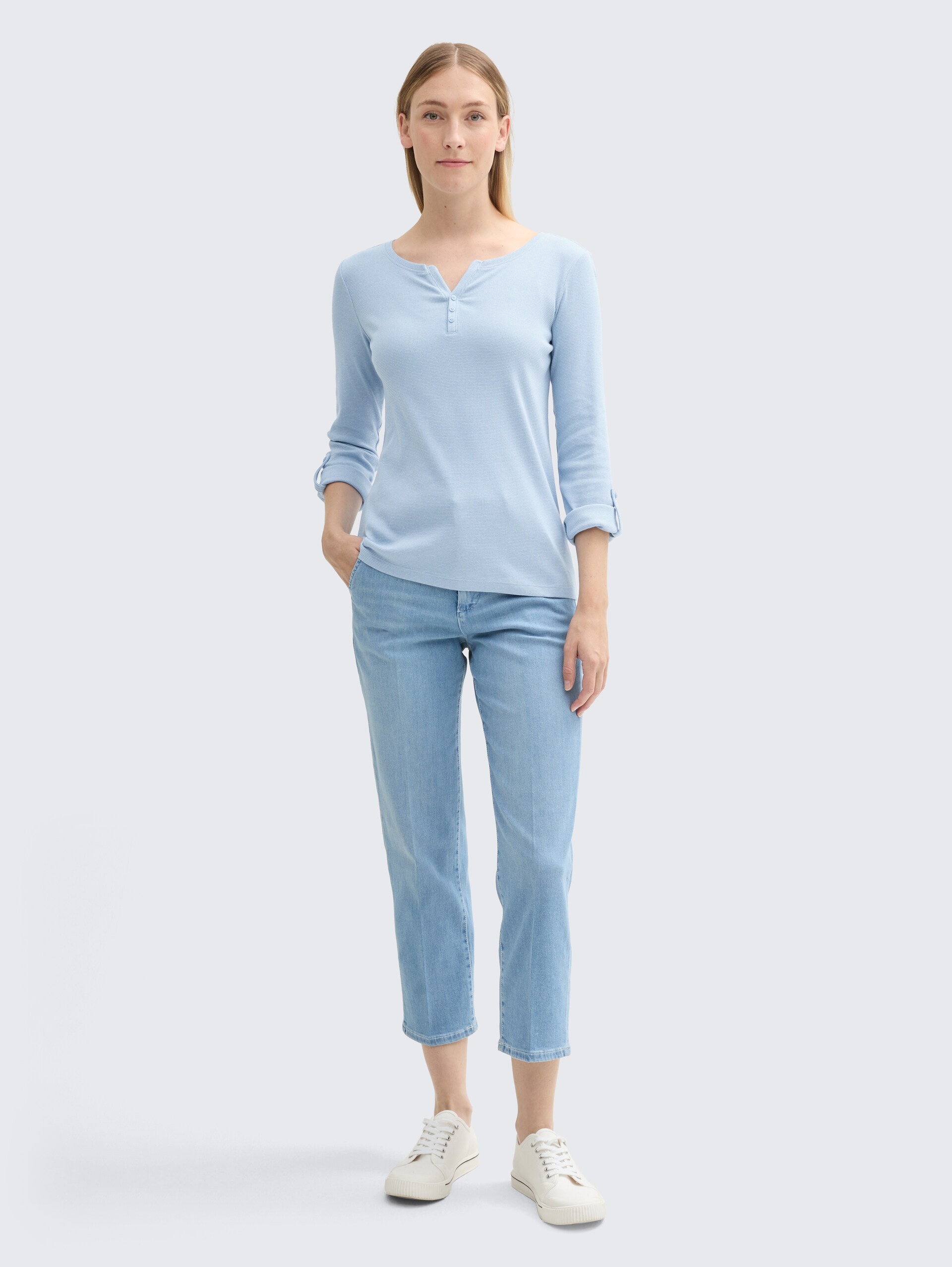 Langarmshirt mit Turn-Up-Funktion - light fjord blue white stripe - Model-Vorderansicht
