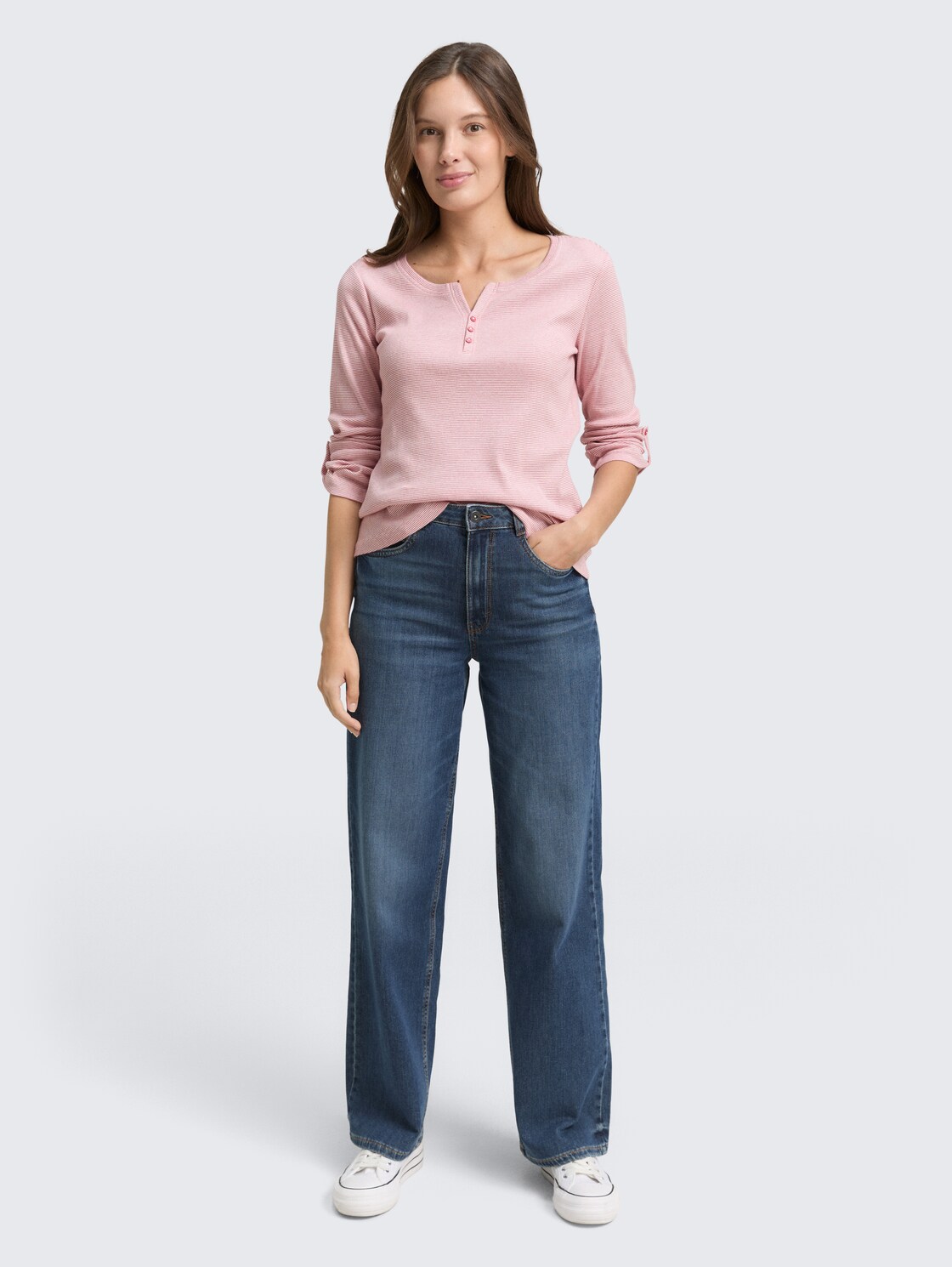 Langarmshirt mit Turn-Up-Funktion - offwhite pink small stripe - Model-Vorderansicht