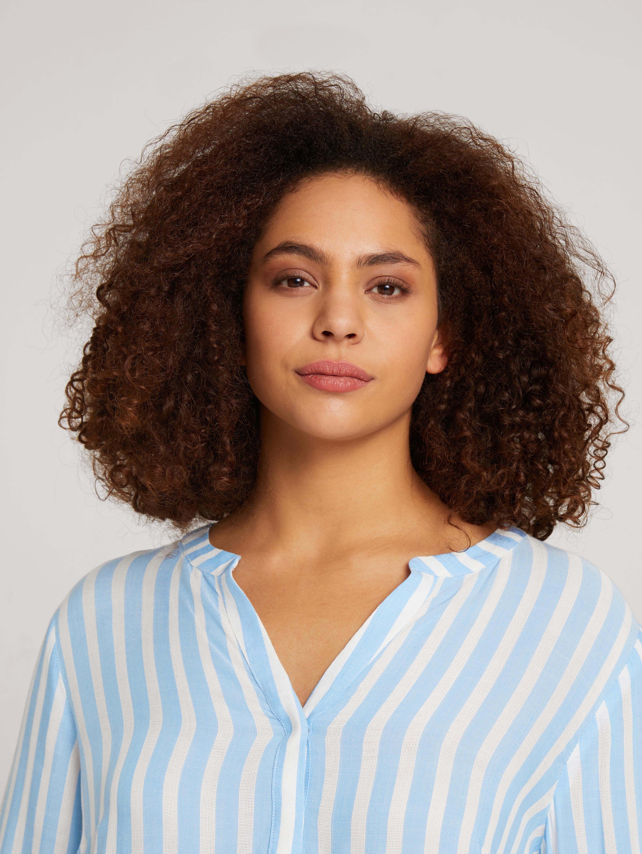 Plus Size - Gestreifte Henleybluse mit LENZING™ ECOVERO™ - 6