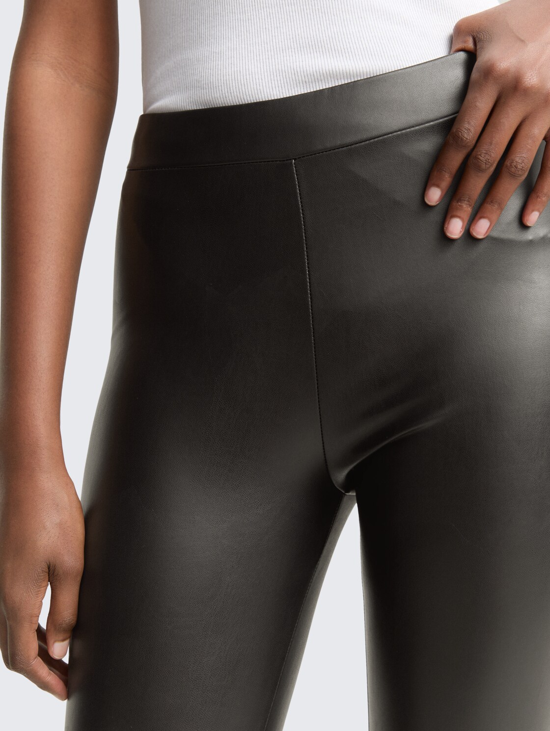 Leggings in Lederoptik - deep black