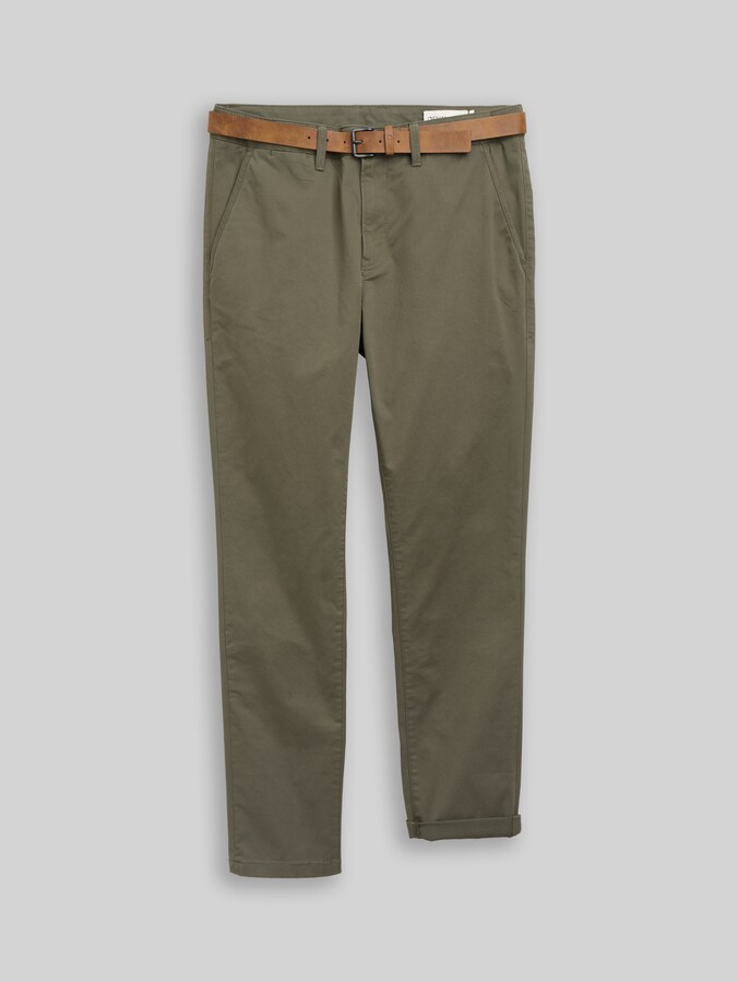 Slim Chino Hose mit Gürtel von Denim Male, urban olive green