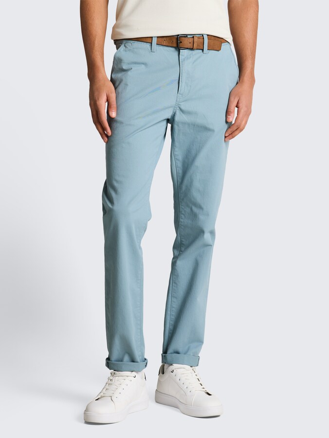 Slim Chino Hose mit Gürtel von Denim Male, citadel blue