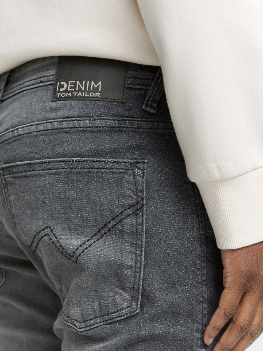 TTPIERS SLIM Jeans - used dark stone grey denim - Detail-Model-Ansicht