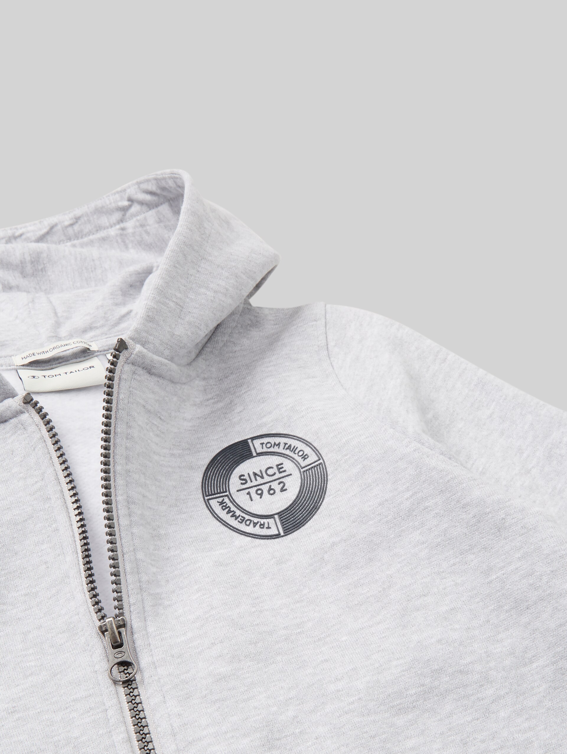 Kapuzen Hoodie mit Logoprint - Light Stone Grey Melange - Detail-Model-Ansicht