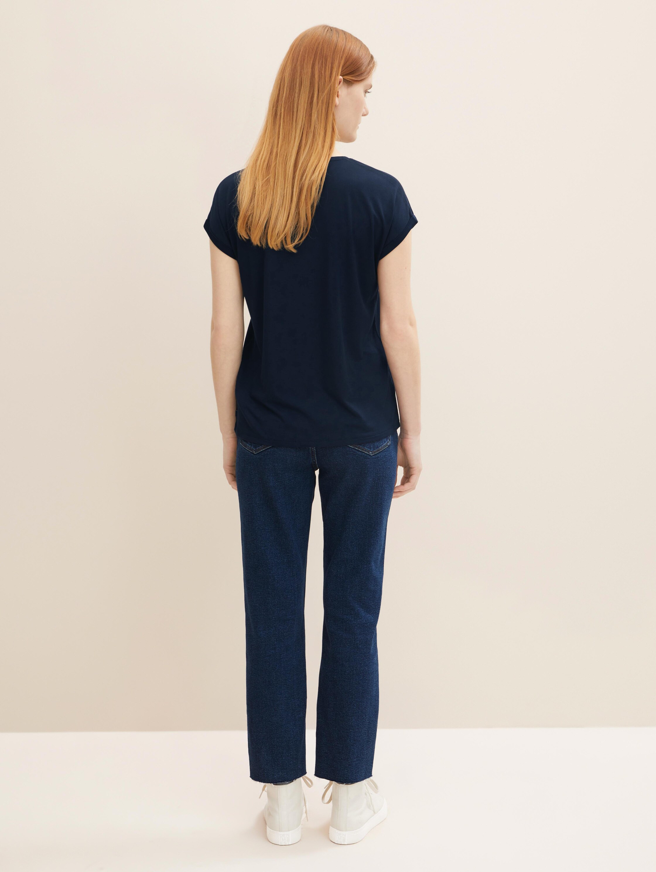 Basic T-Shirt - 3