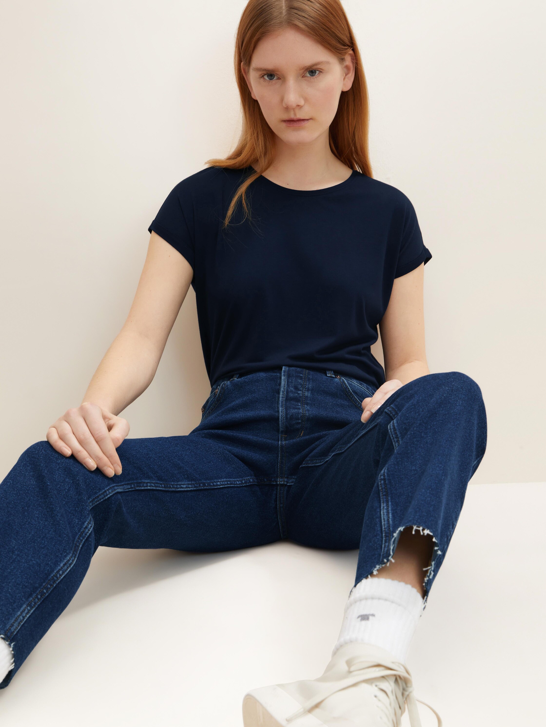 Basic T-Shirt - 0