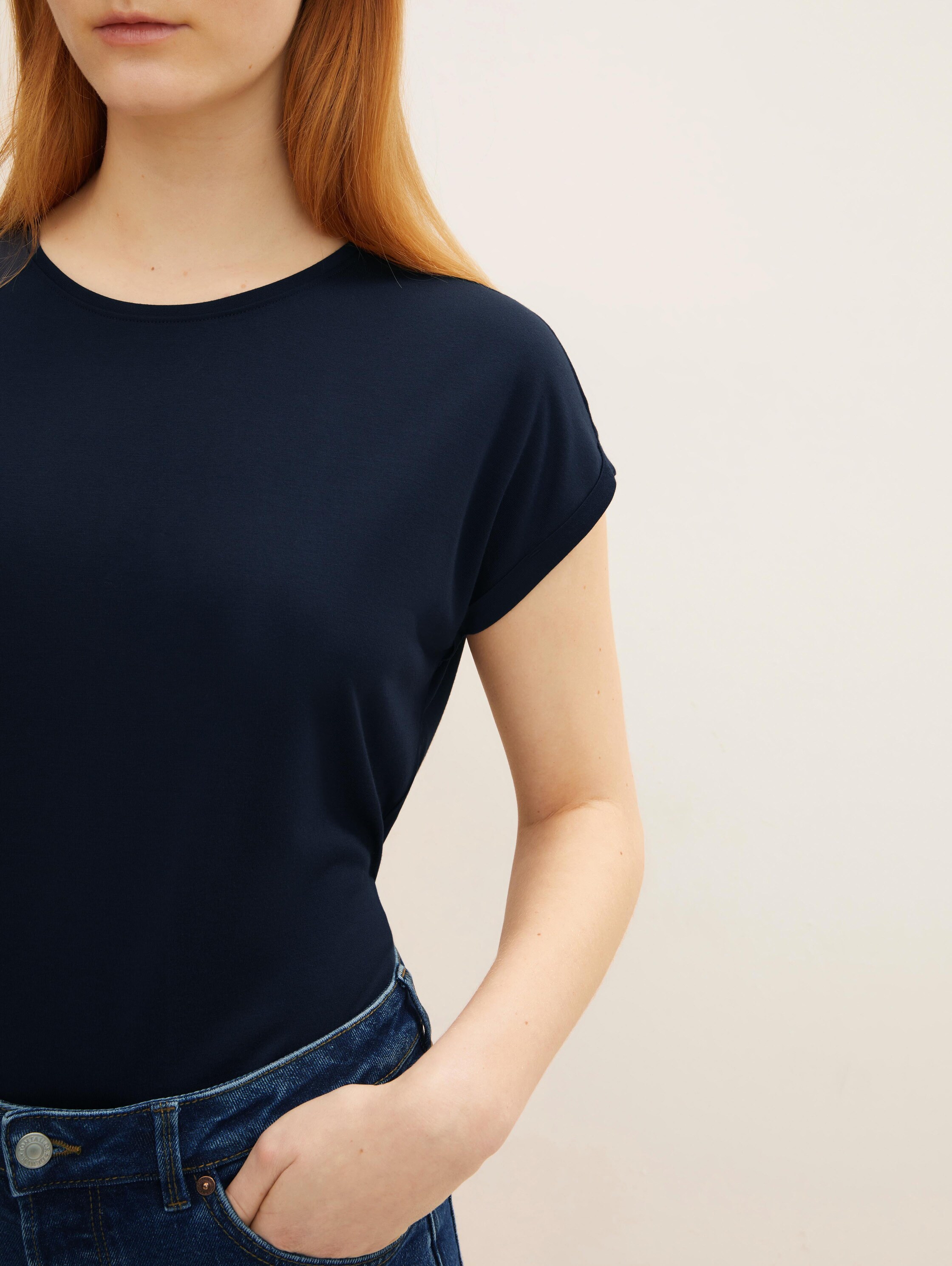 Basic T-Shirt - 5