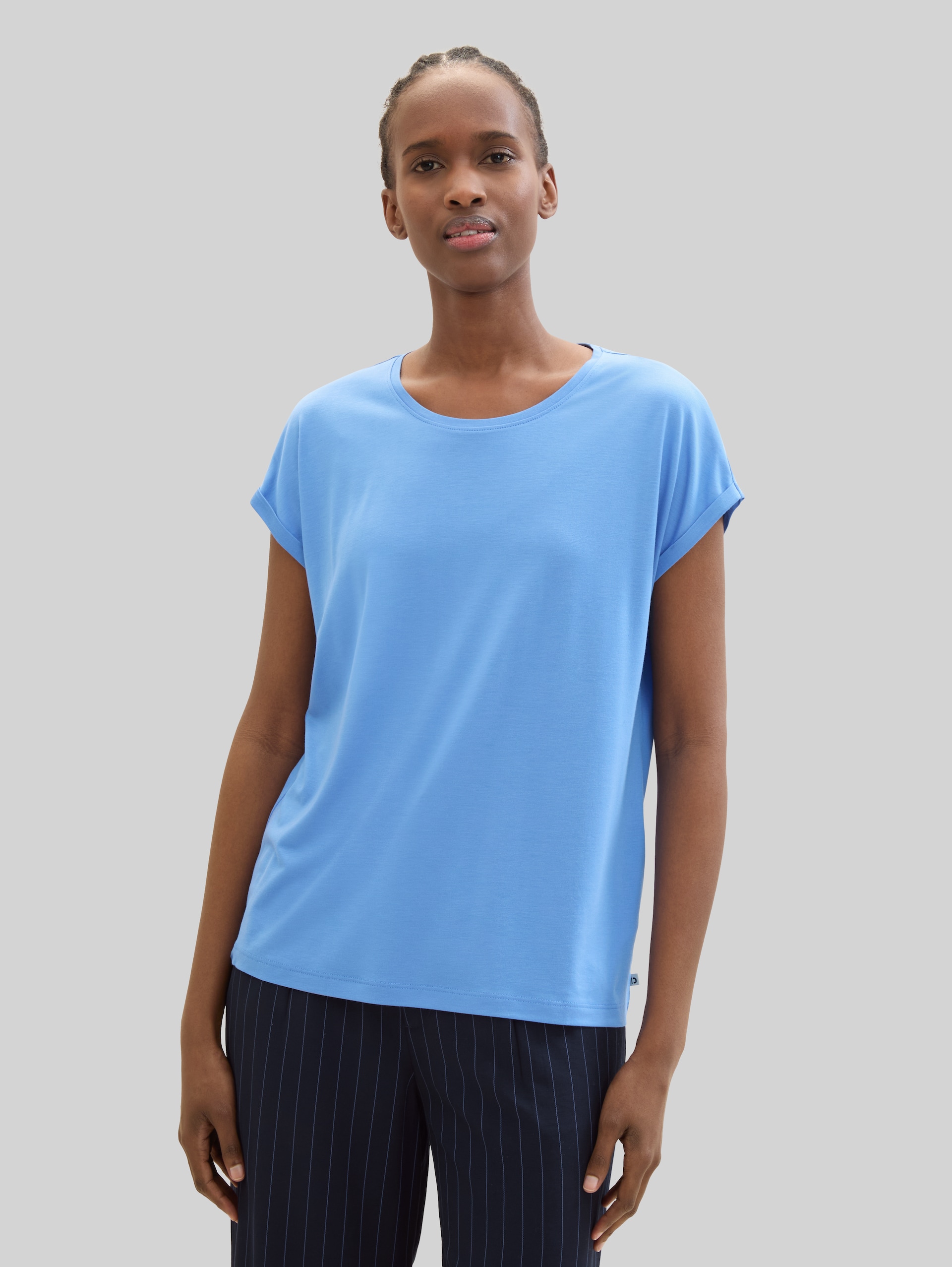 Loose Fit T-Shirt - sicilian blue - Ausschnitt Model-Vorderansicht