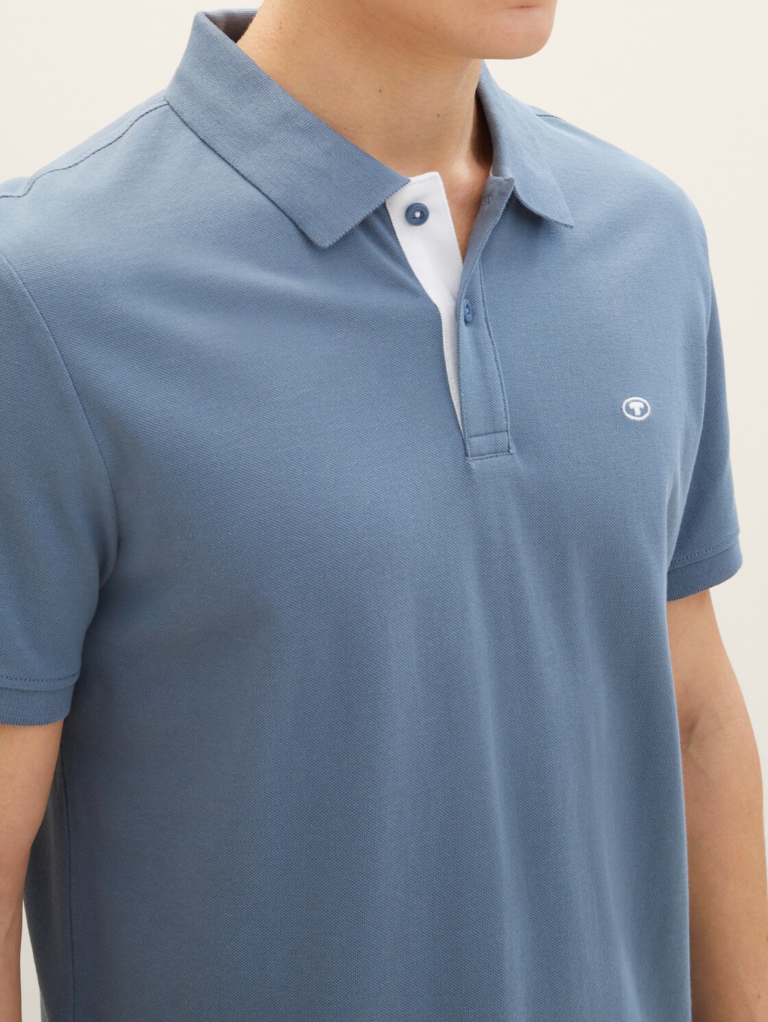 Piqué Poloshirt mit Logo-Stickerei - Gravel Grey