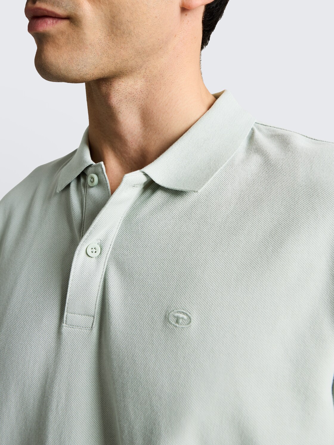 Piqué Poloshirt mit Logo-Stickerei - soft greyish green