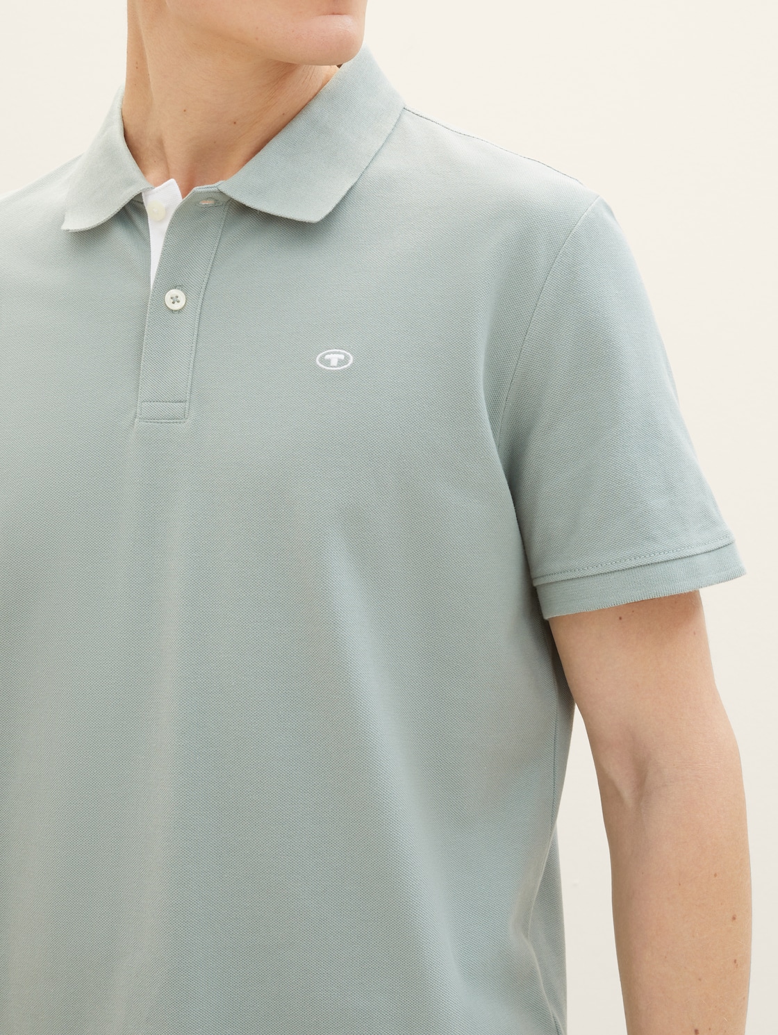 Piqué Poloshirt mit Logo-Stickerei - iced grey mint