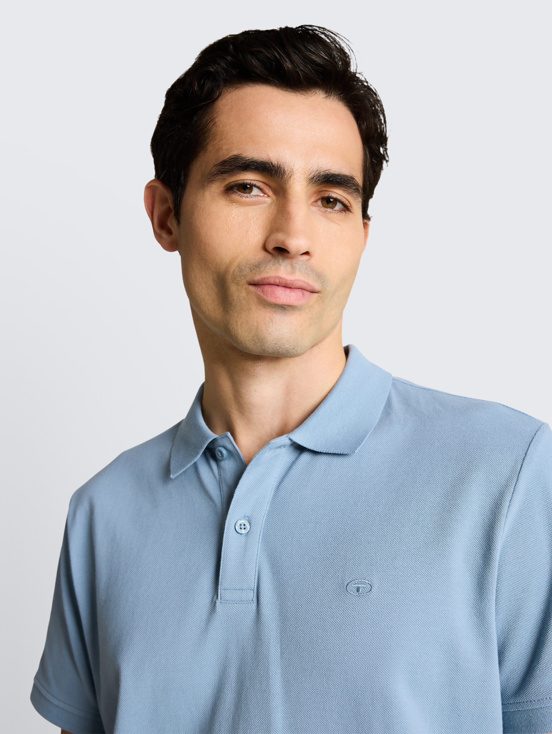 Piqué Poloshirt mit Logo-Stickerei - mountain spring blue