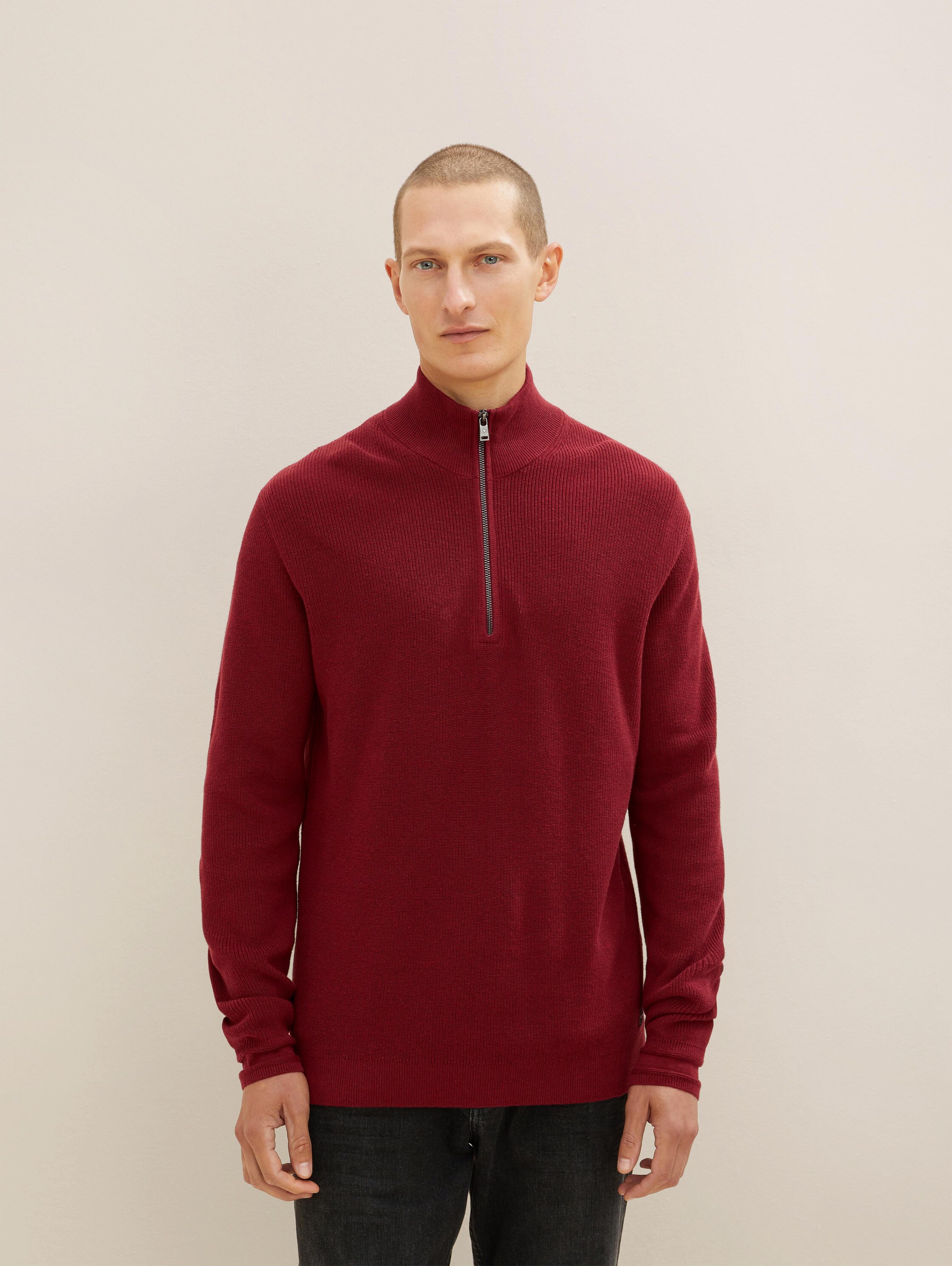 Strickpullover mit Troyer Kragen - burgundy melange - Ausschnitt Model-Vorderansicht