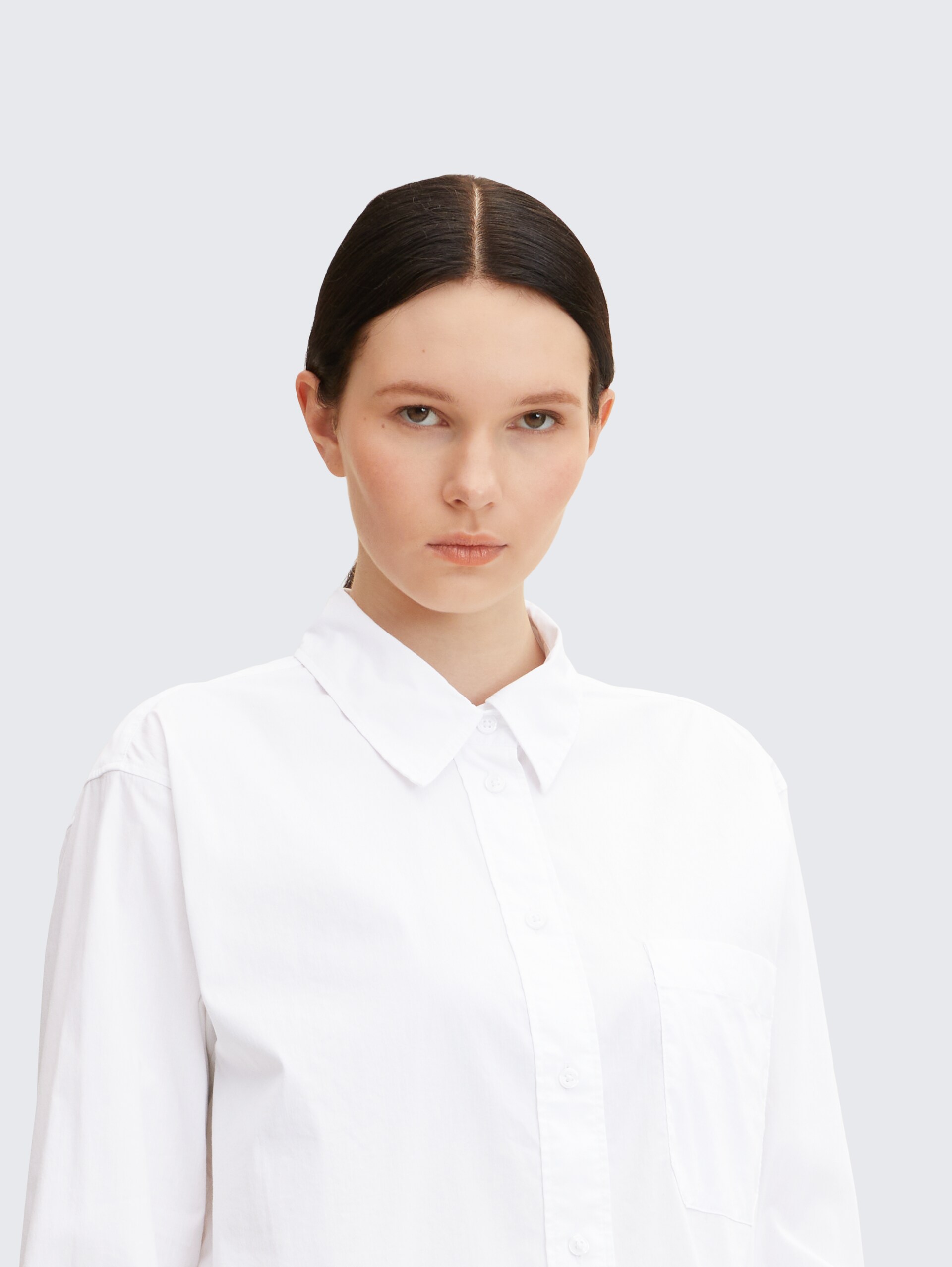 Oversized Hemd - White - Detail-Model-Ansicht