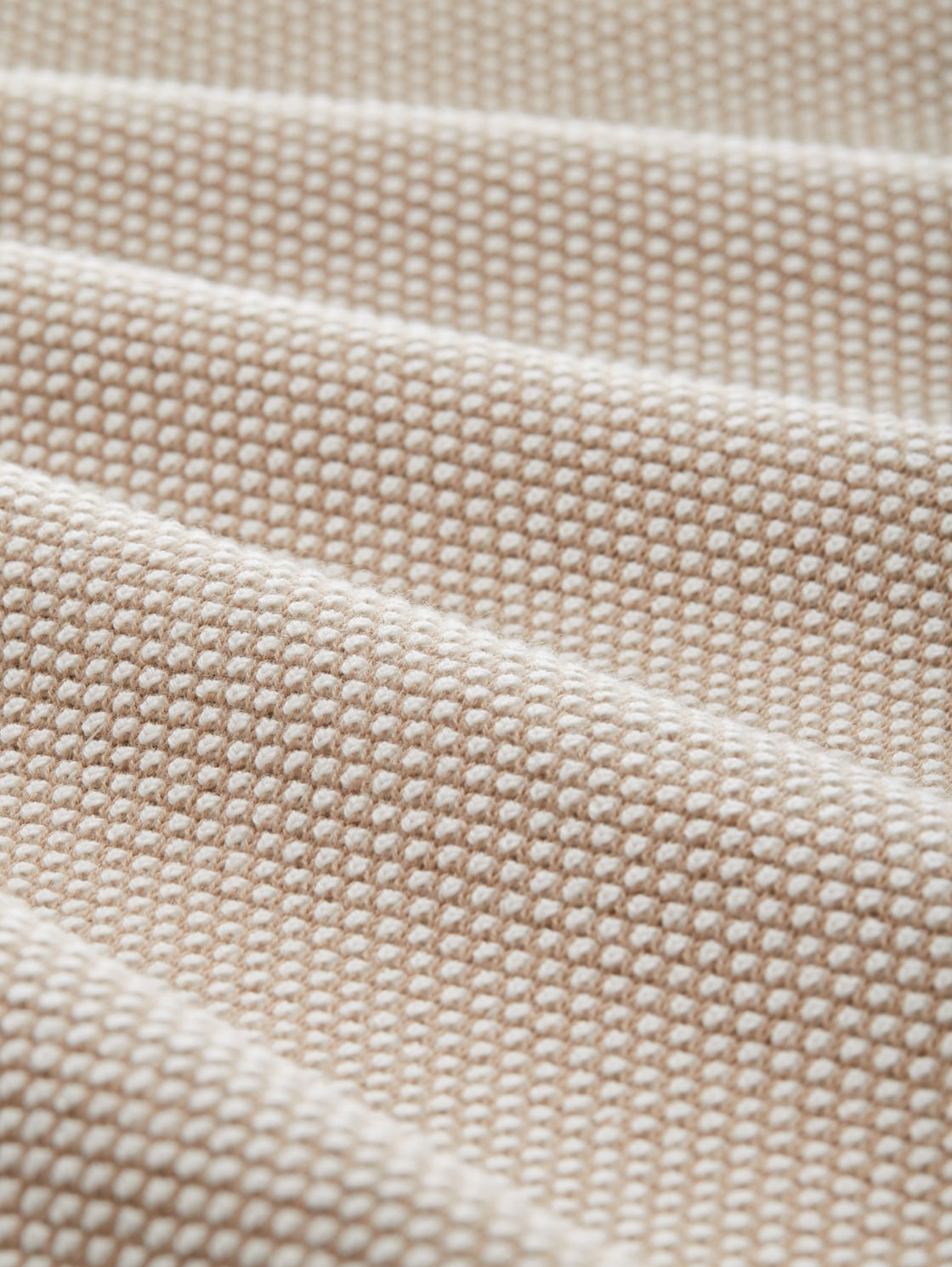 Loose Fit Strickpullover aus Bio-Baumwolle - beige bubble structure - Material-Ansicht