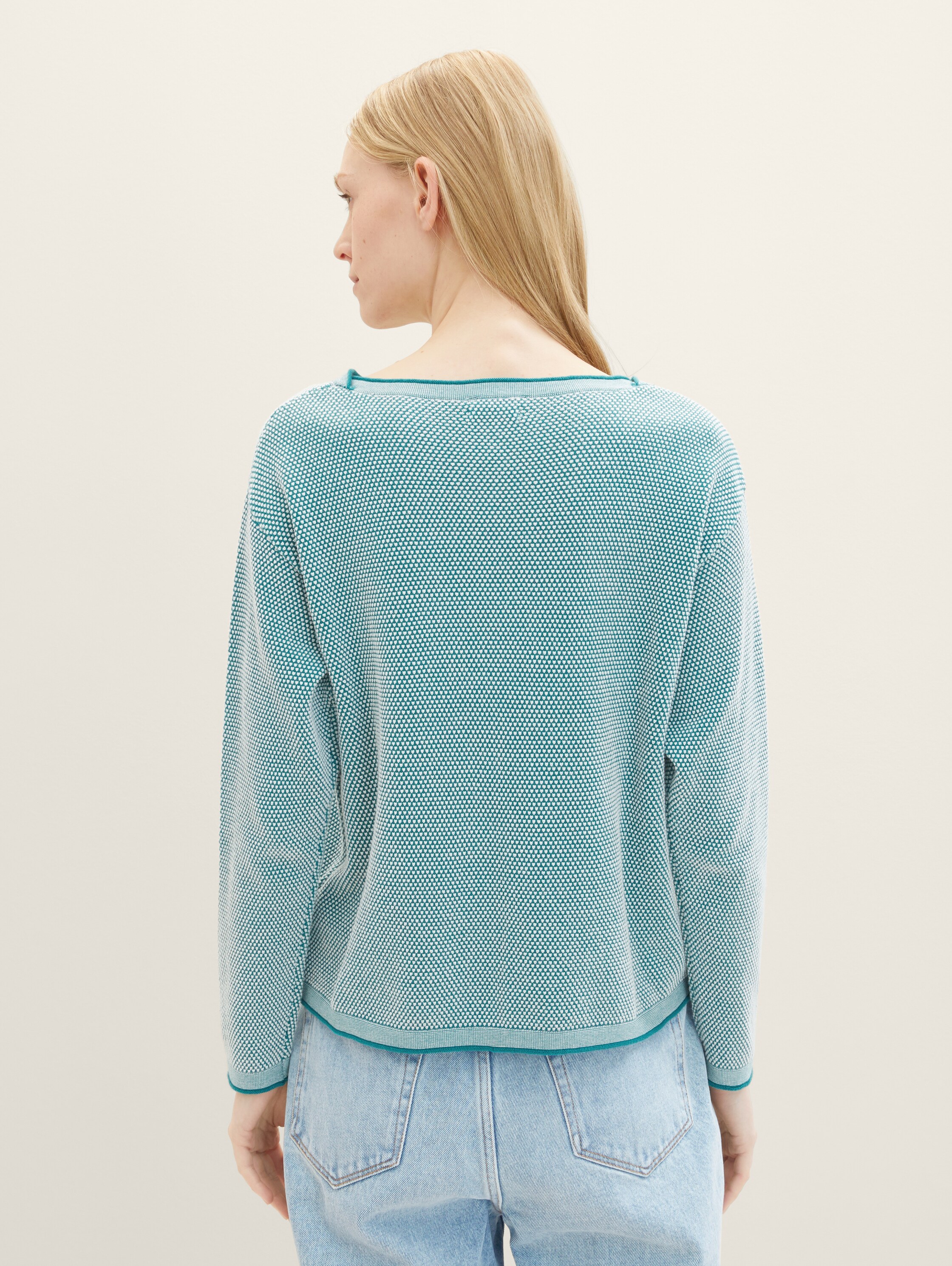 Loose fit knitted jumper made from organic cotton - teal bubble structure