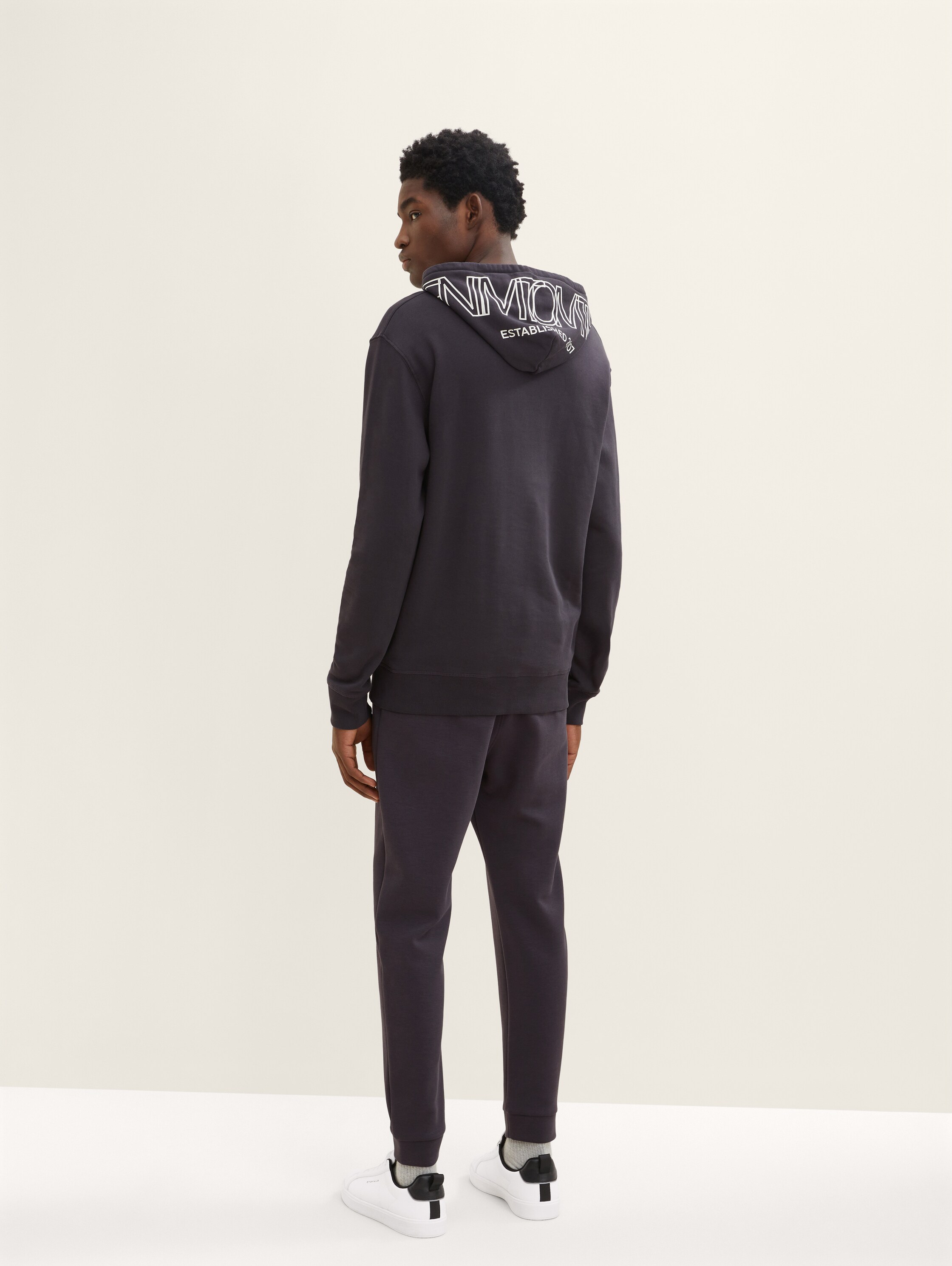 Hoodie mit Print - 4