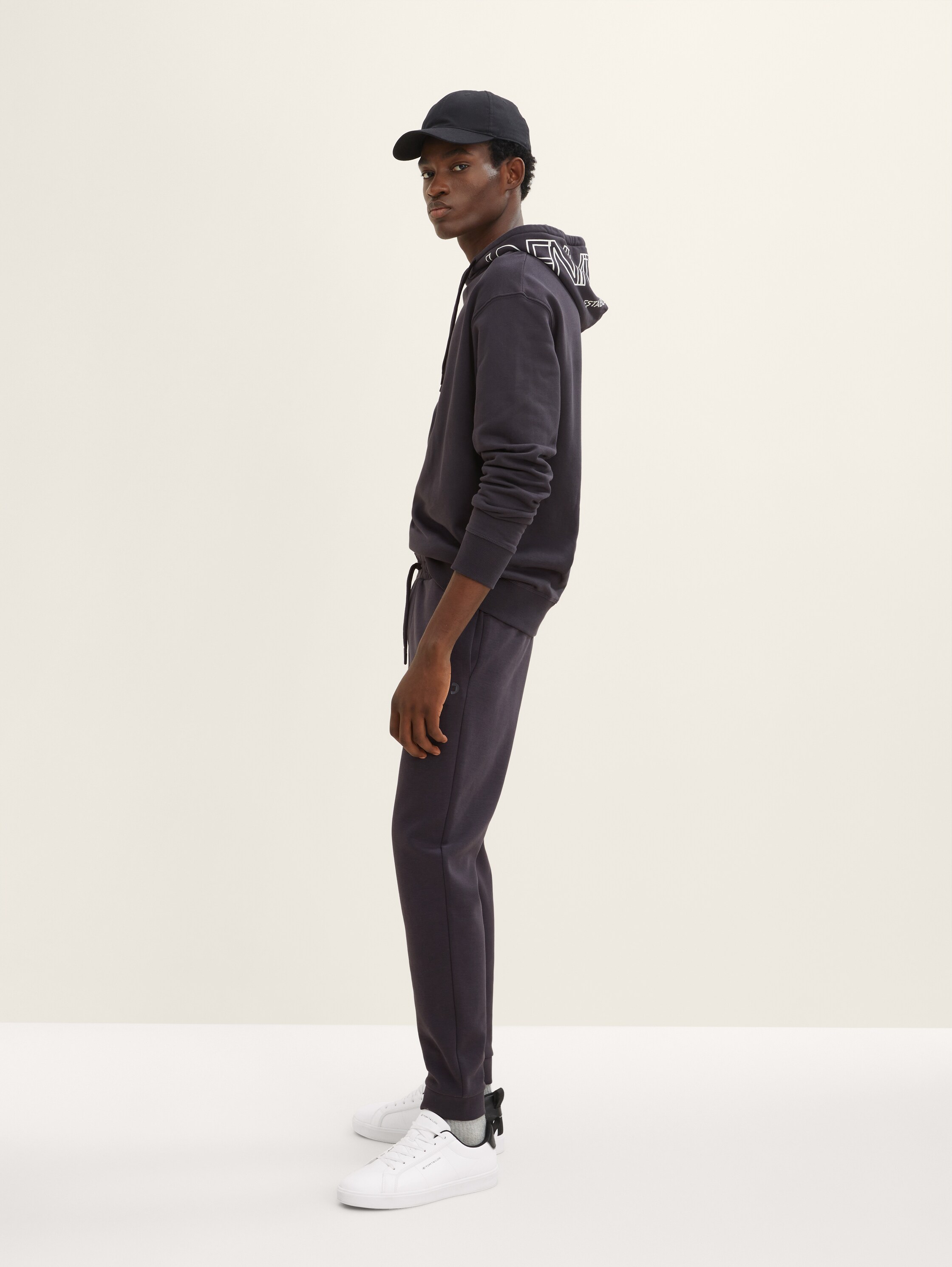 Hoodie mit Print - 2