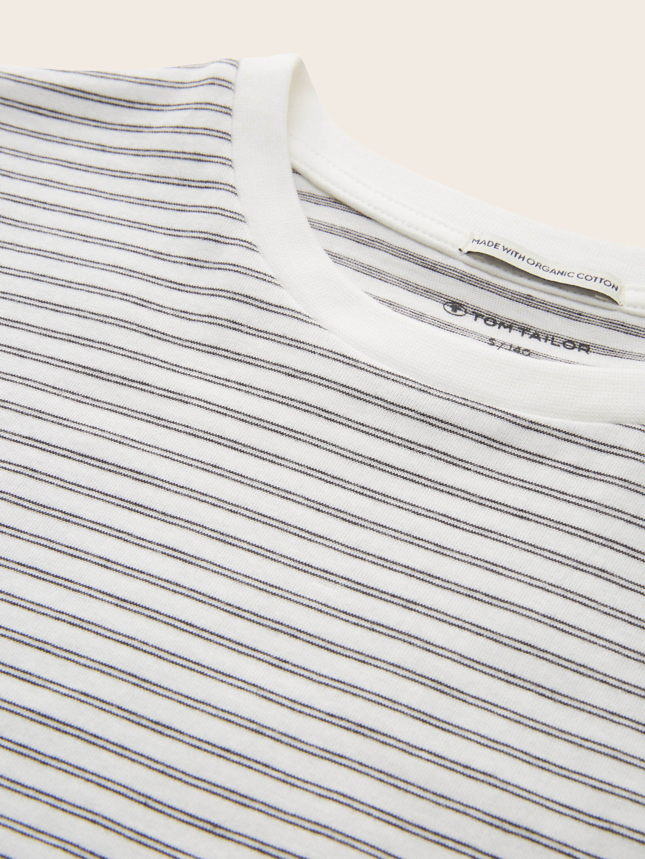 Gestreiftes T-Shirt - 3