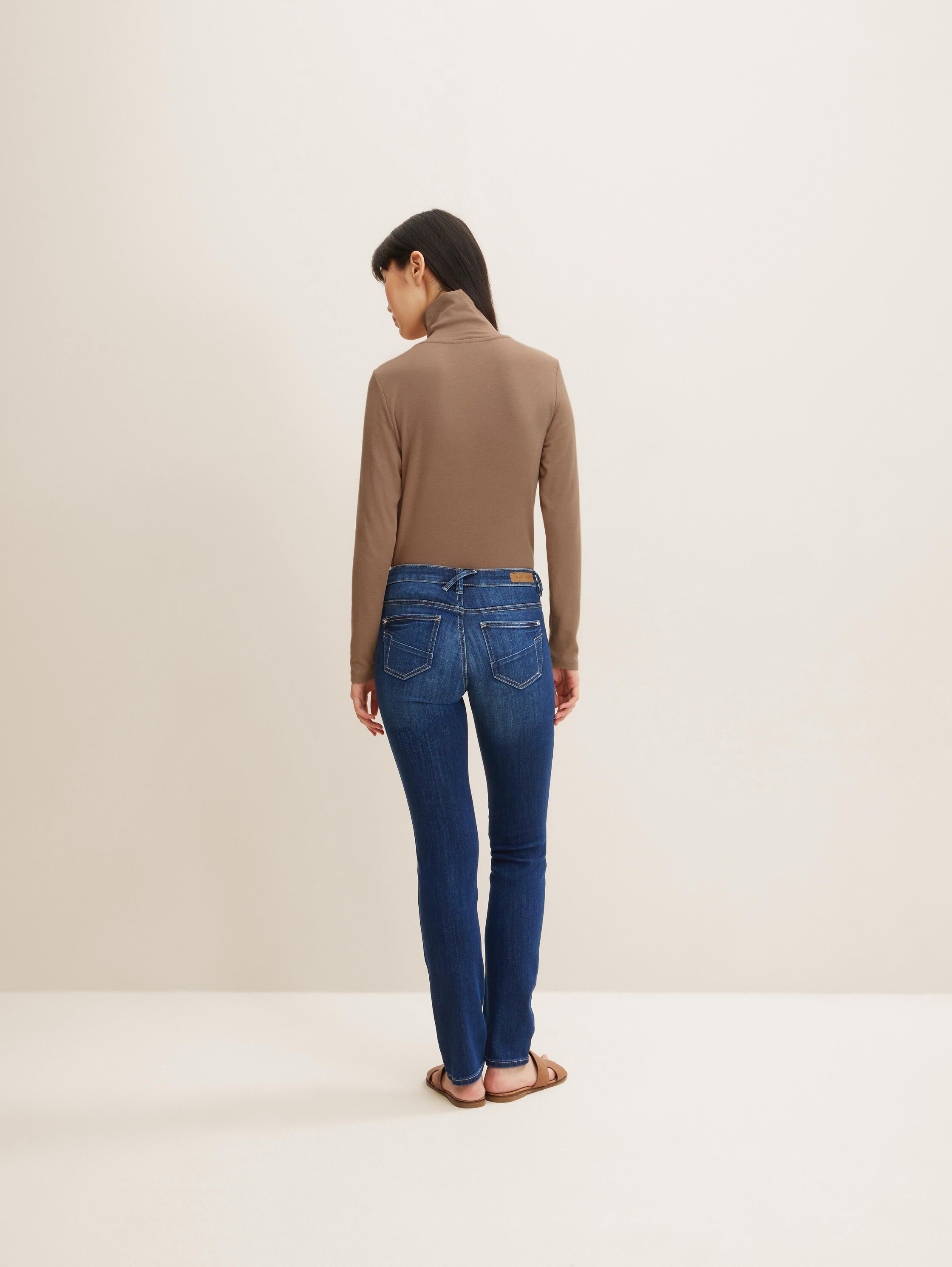 TTALEXA slim jeans - dark stone wash denim - Neklijn model-achteraanzicht