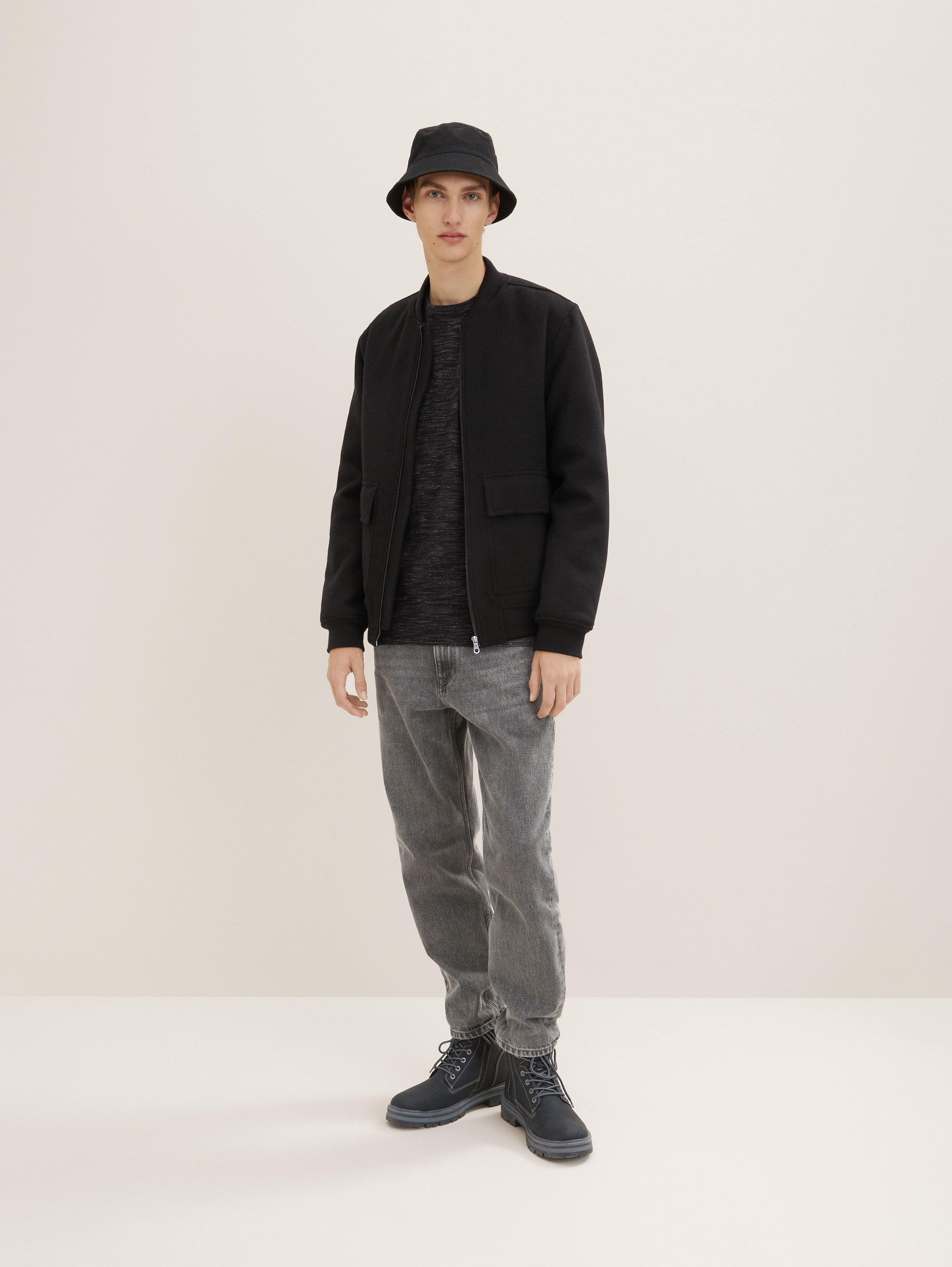 Langarmshirt in Melange-Optik - black new space dye - Model-Vorderansicht