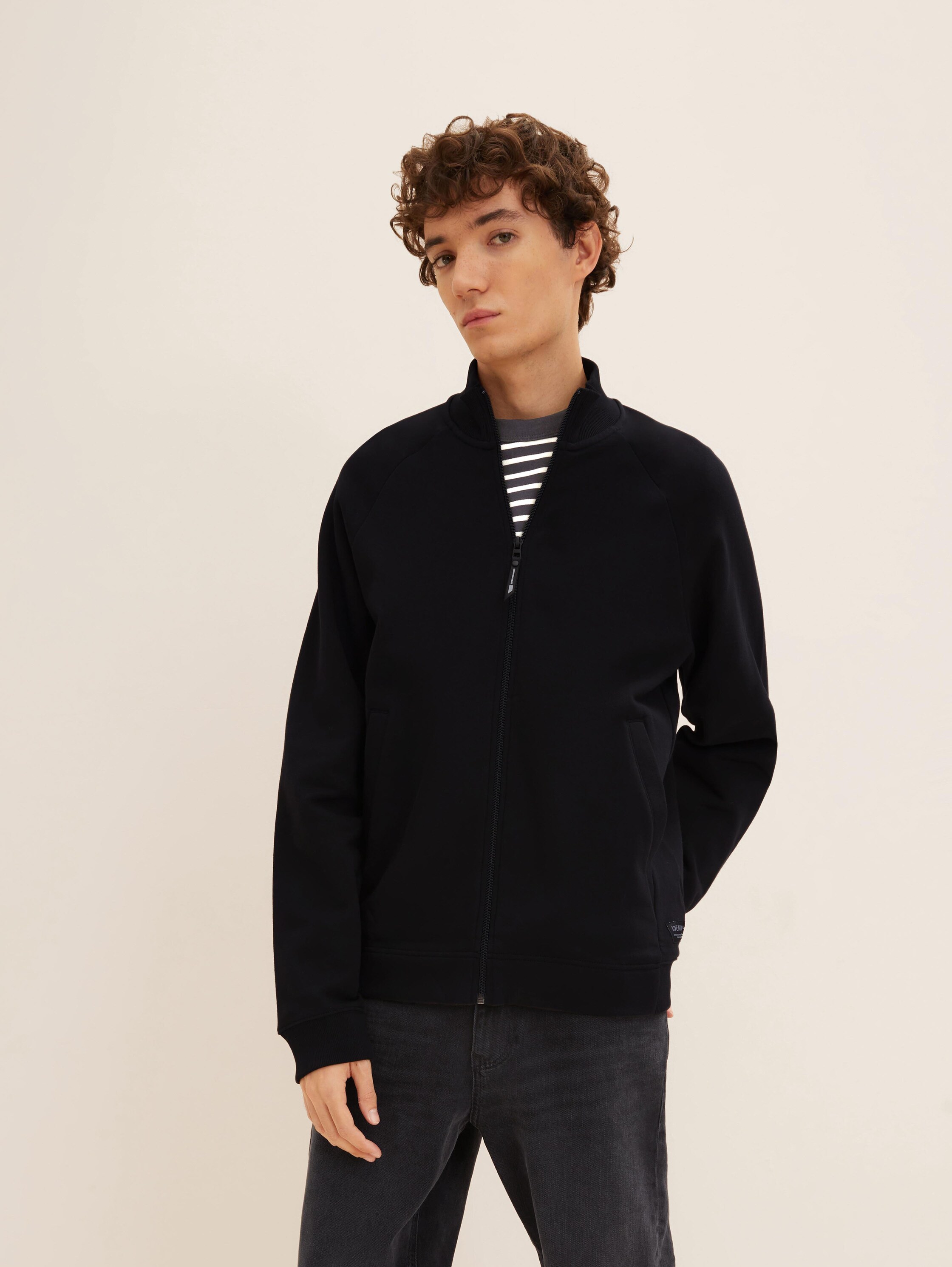 Sweatjacke mit Print - Black