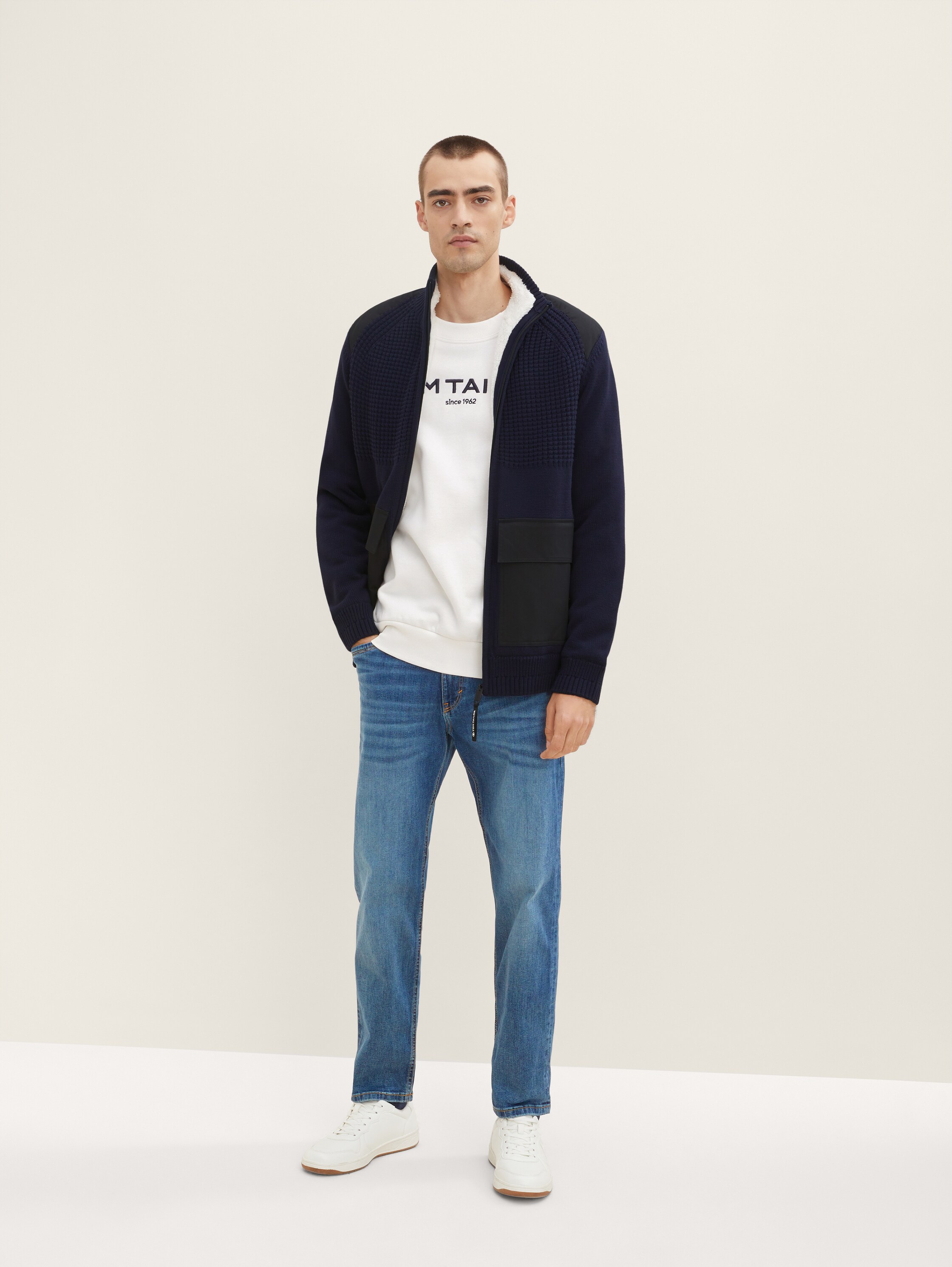 TTTRAD Relaxed Jeans - 1