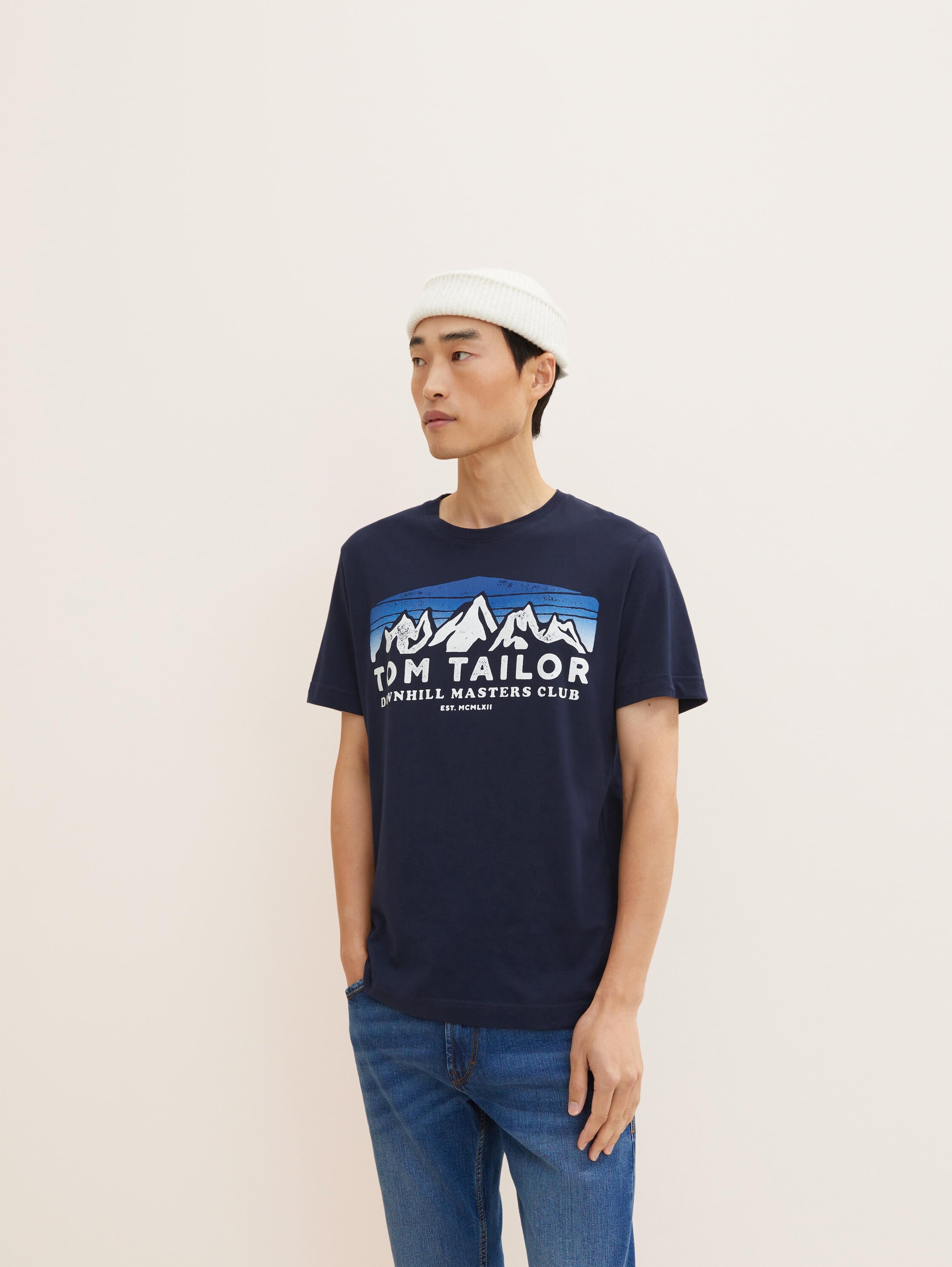 T-Shirt mit Motivprint - sky captain blue - Detail-Model-Ansicht