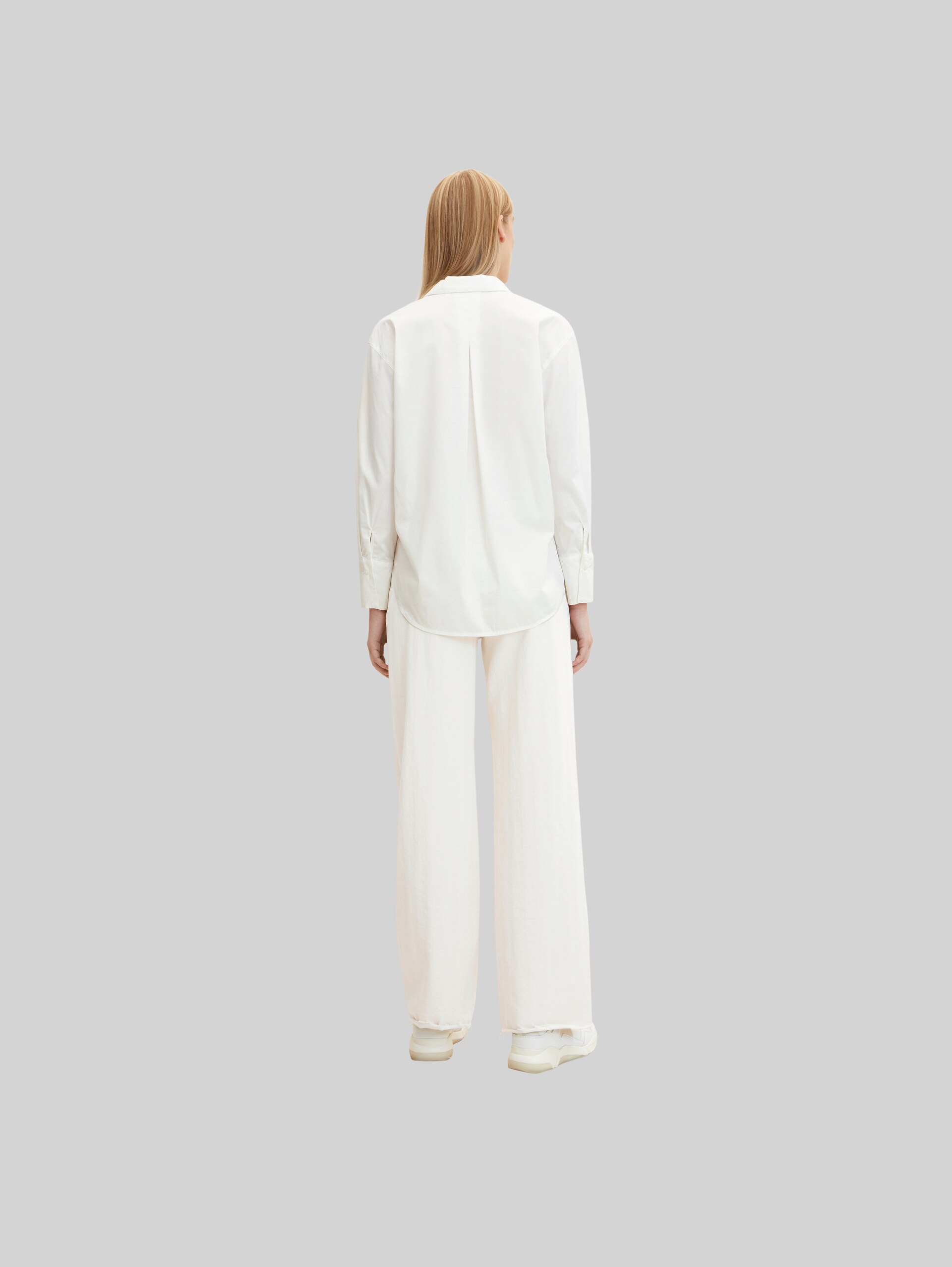 Blouse with a patch chest pocket - Whisper White - Neckline model-back view