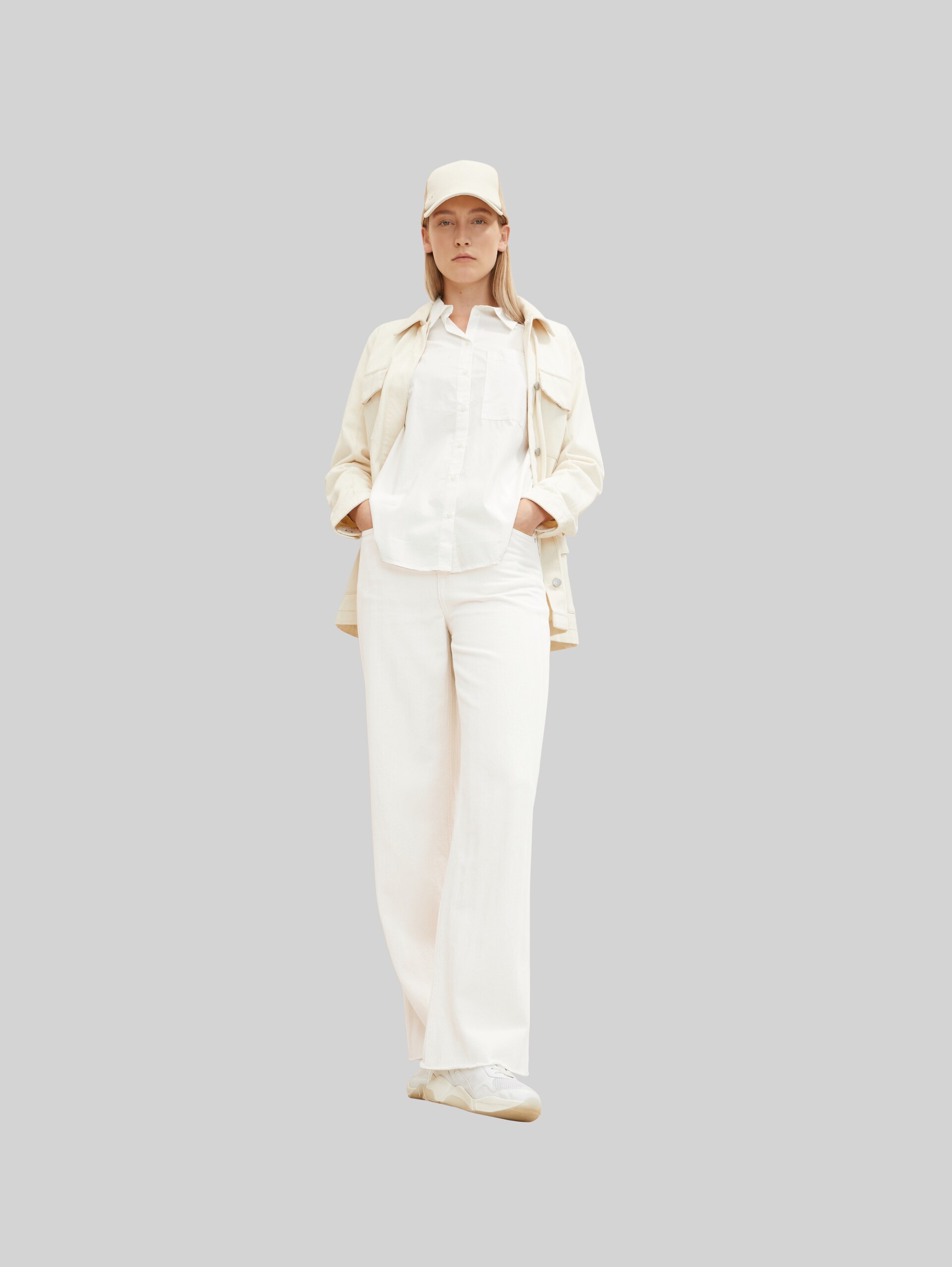 Blouse with a patch chest pocket - Whisper White - Model front view