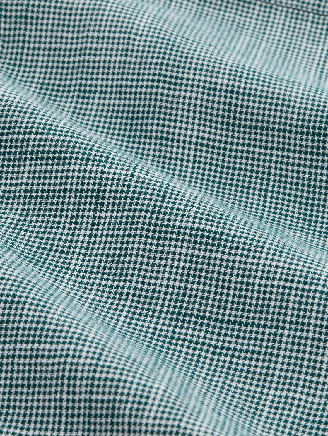 Bluse mit Brusttaschen - Deep Meadow Green - Material-Ansicht