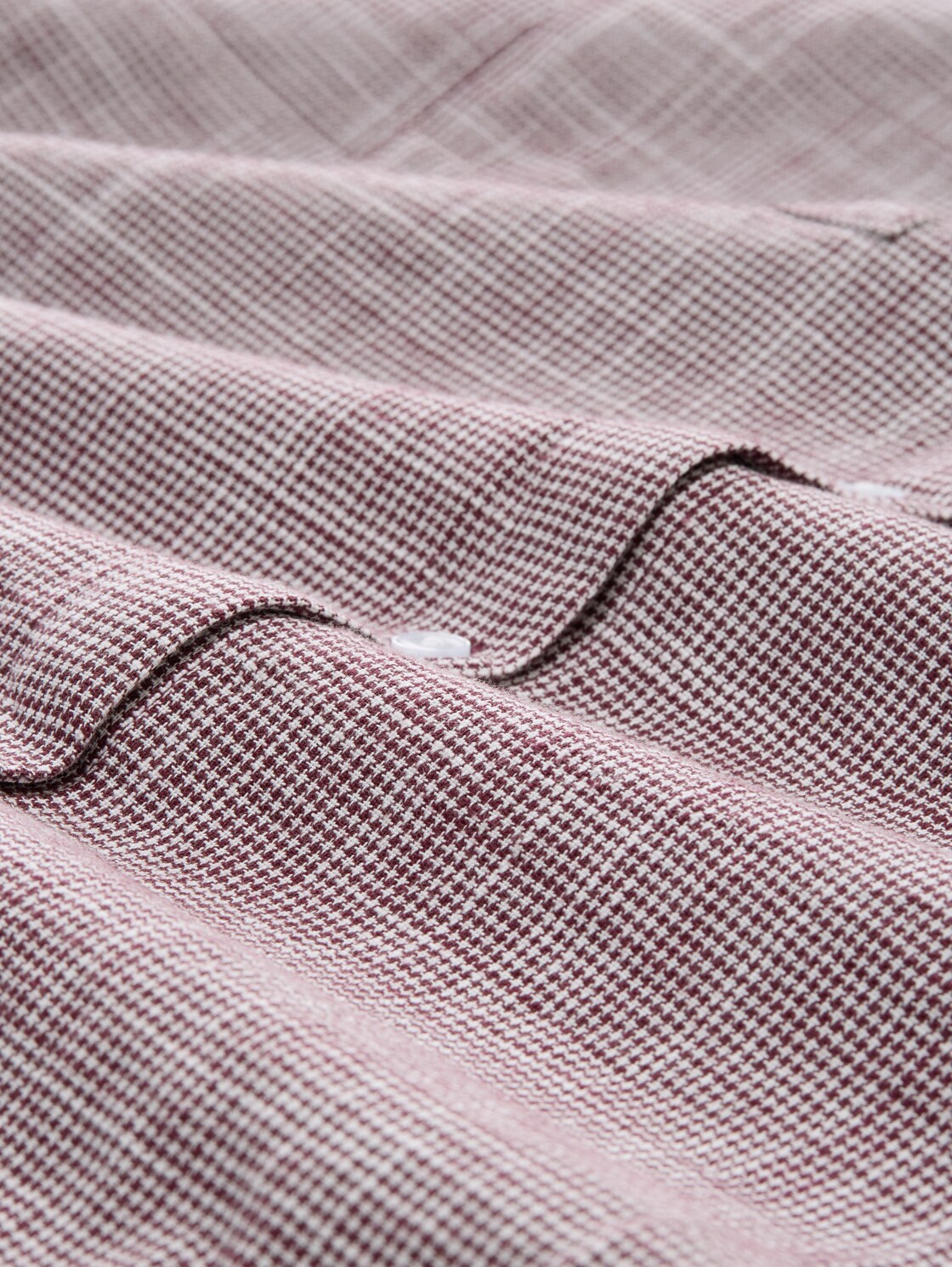 Bluse mit Brusttaschen - bordeaux red - Material-Ansicht