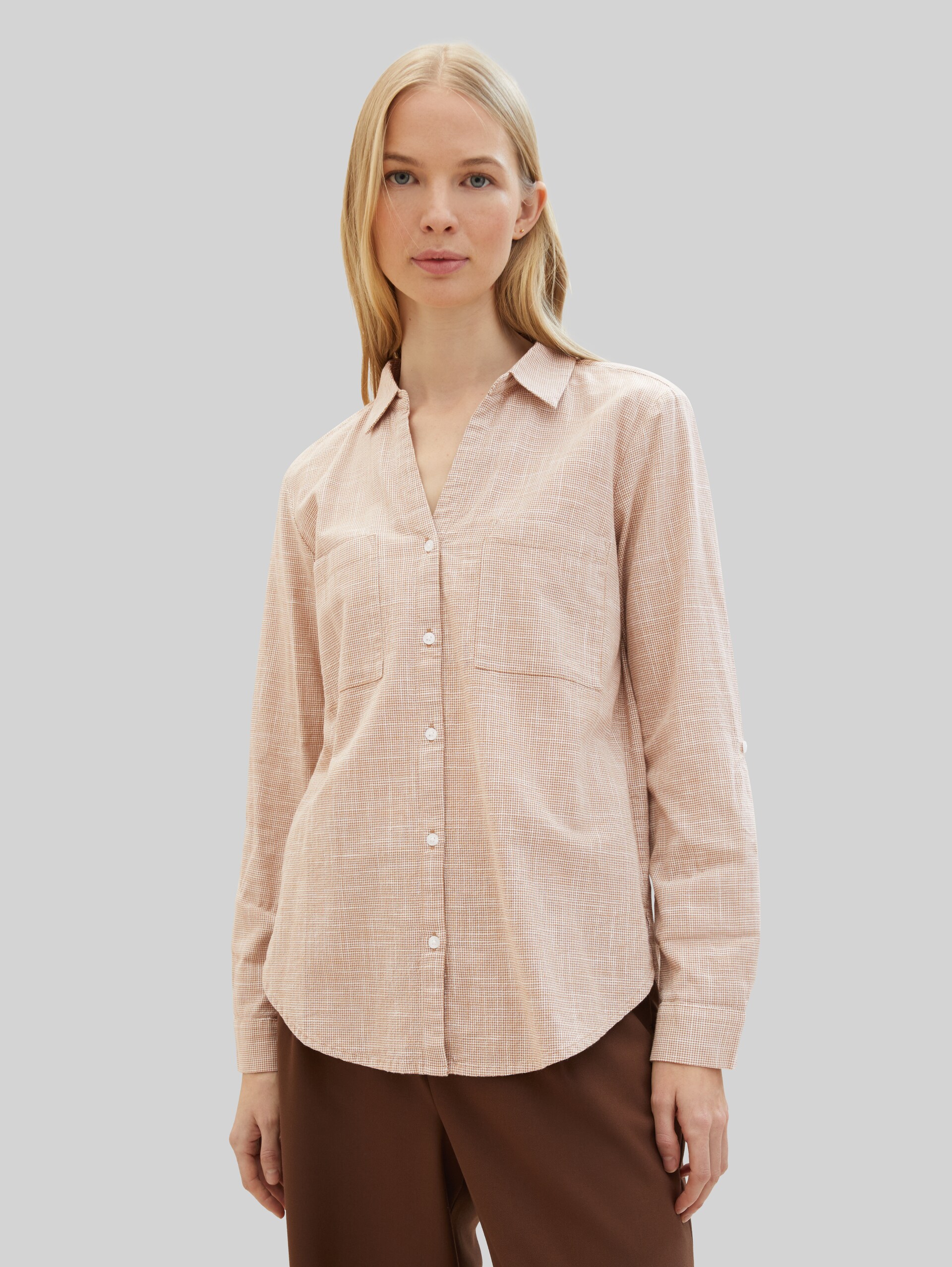 Blouse with breast pockets - almond brown