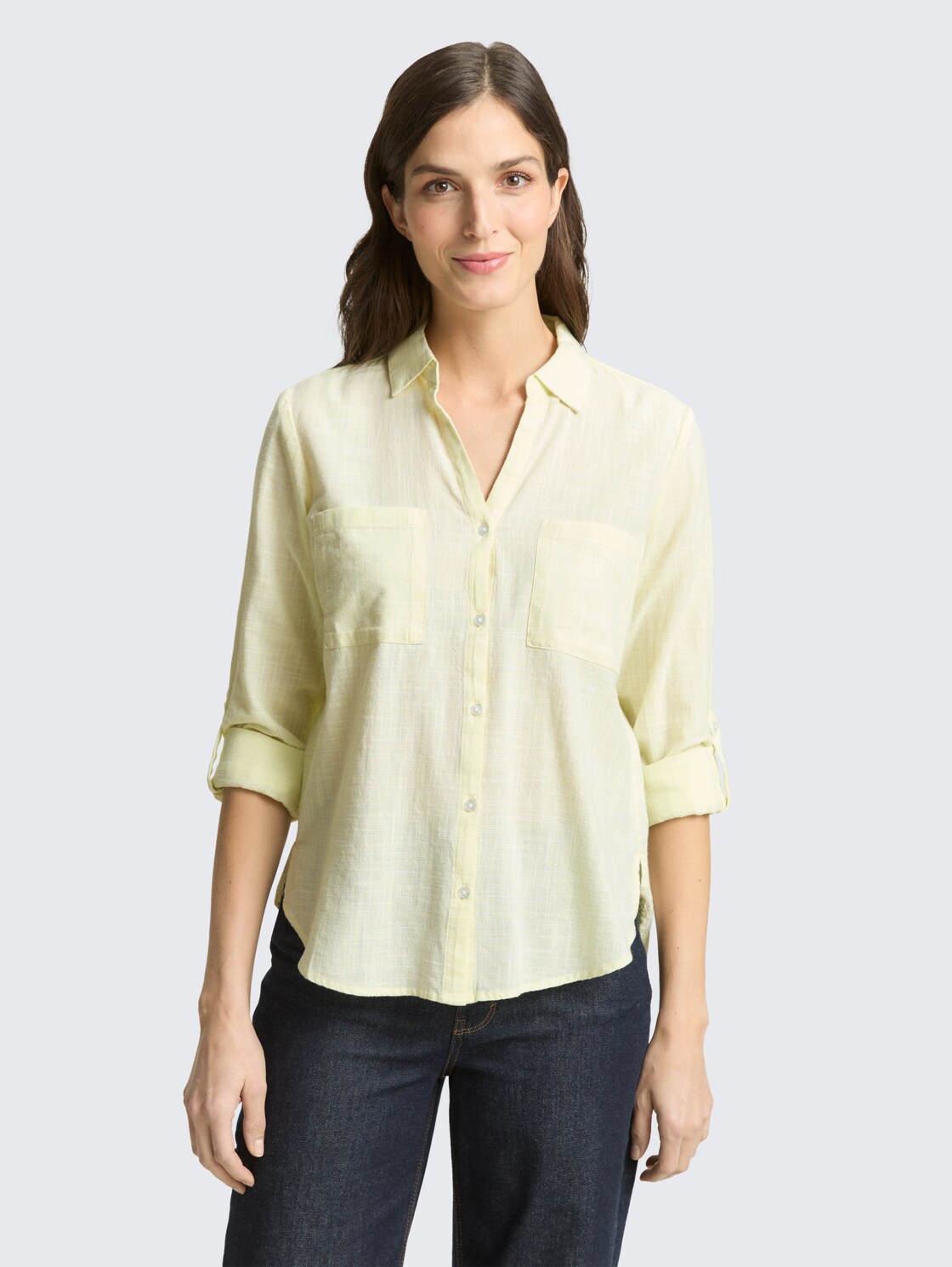 Blouse with chest pockets - soft lemon - Neckline model front view