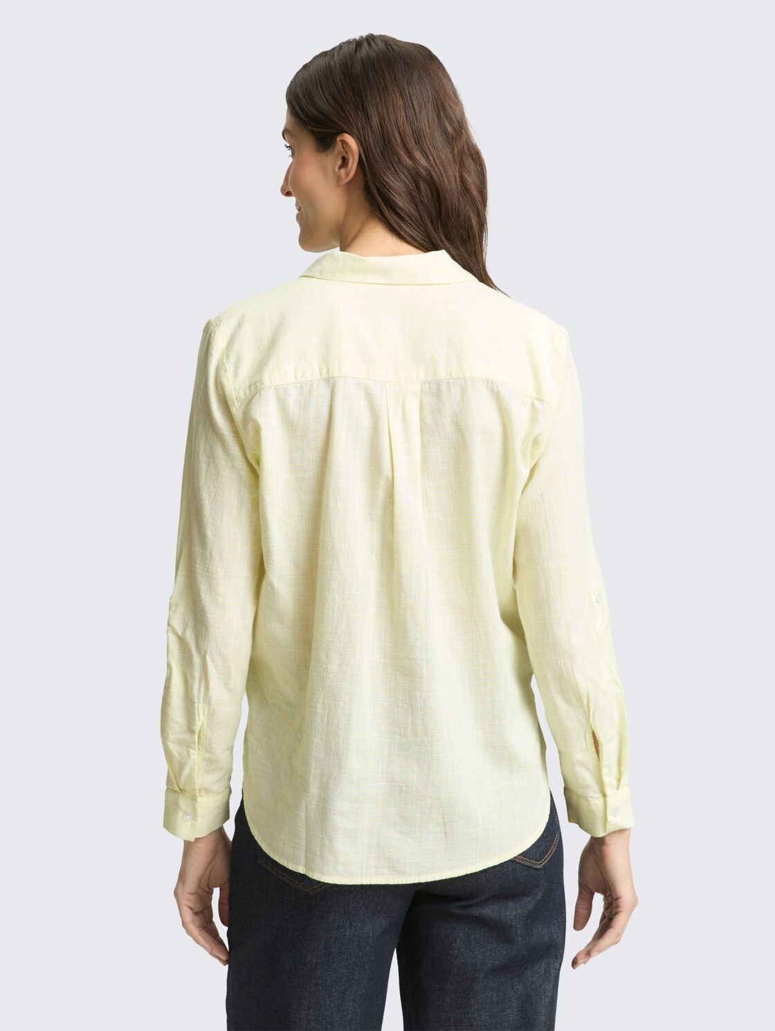 Blouse with chest pockets - soft lemon - Neckline model-back view
