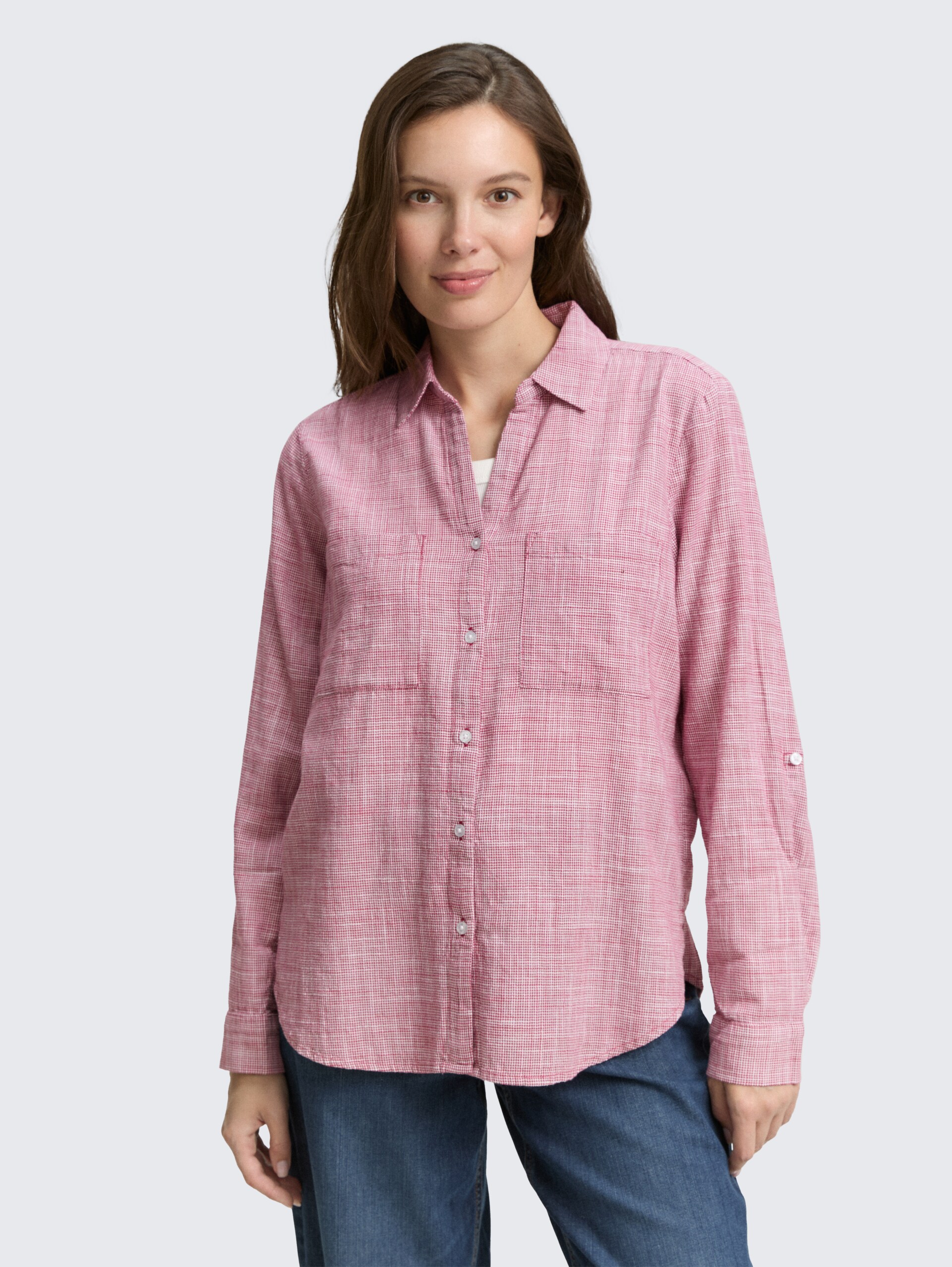 Bluse mit Brusttaschen - dark pink - Ausschnitt Model-Vorderansicht