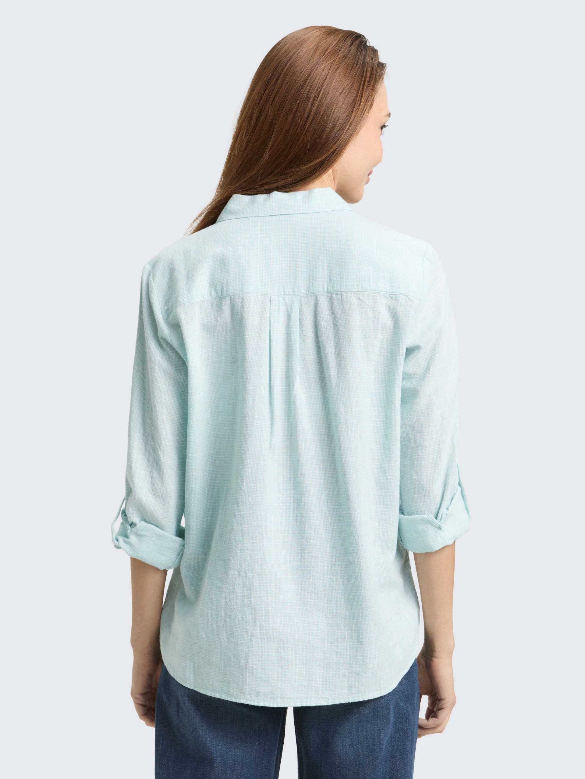 Bluse mit Brusttaschen - new blue haze - Auschnitt Model-Rückansicht